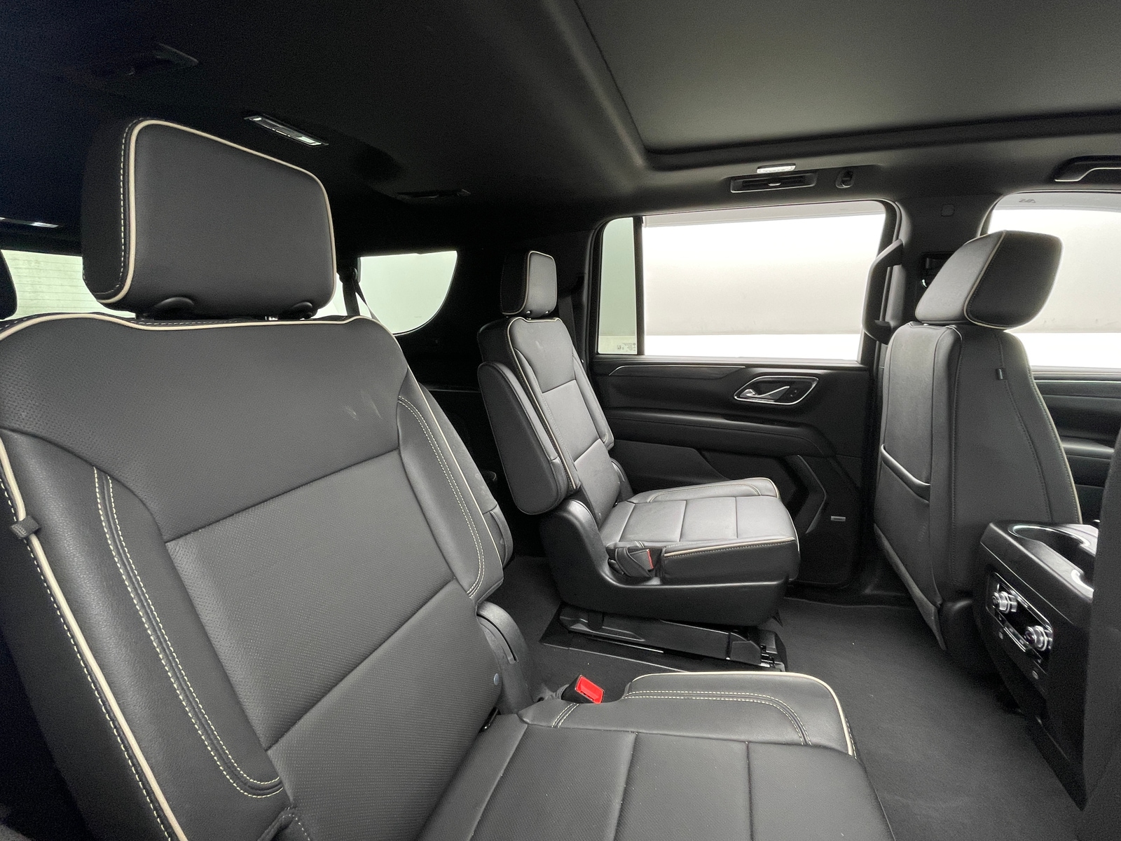 Thumbnail: 2023 GMC Yukon XL - 5