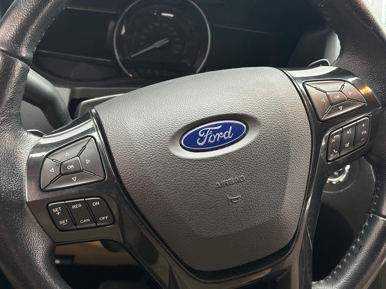 Thumbnail: 2017 Ford Explorer - 5