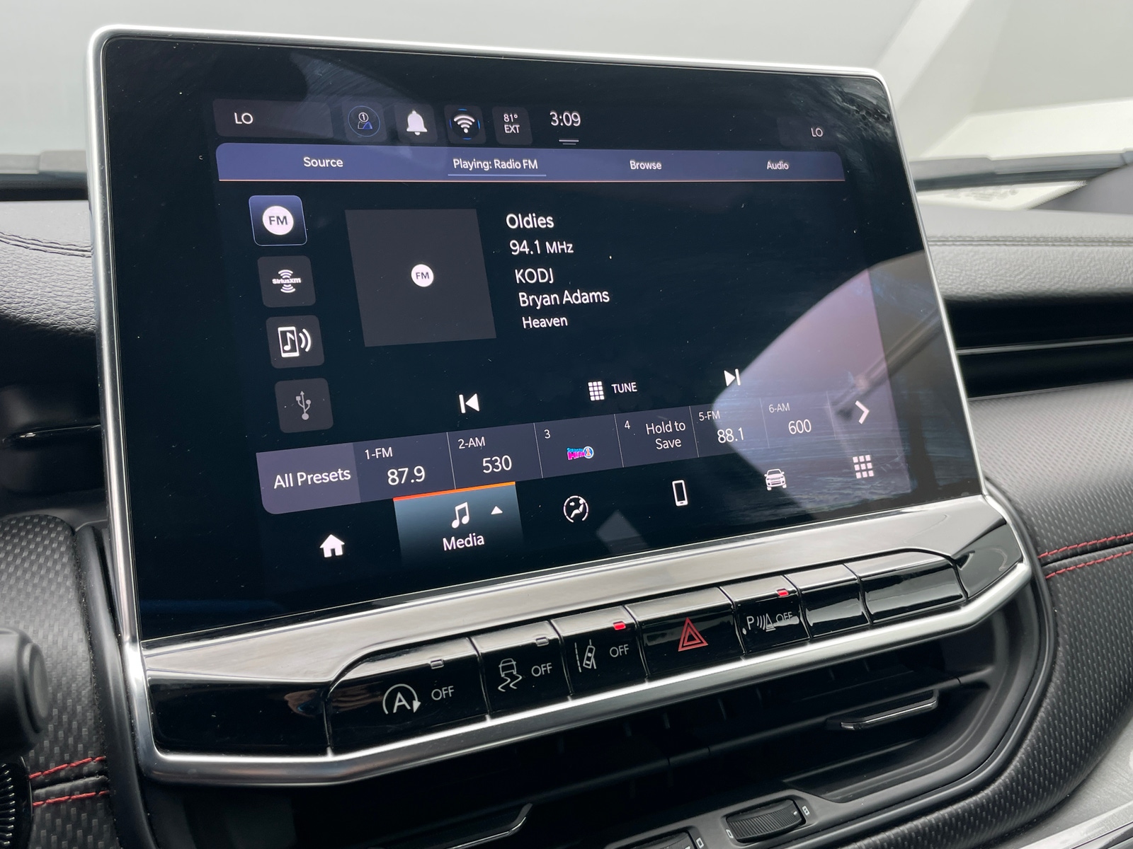 Thumbnail: 2024 Jeep Compass - 4