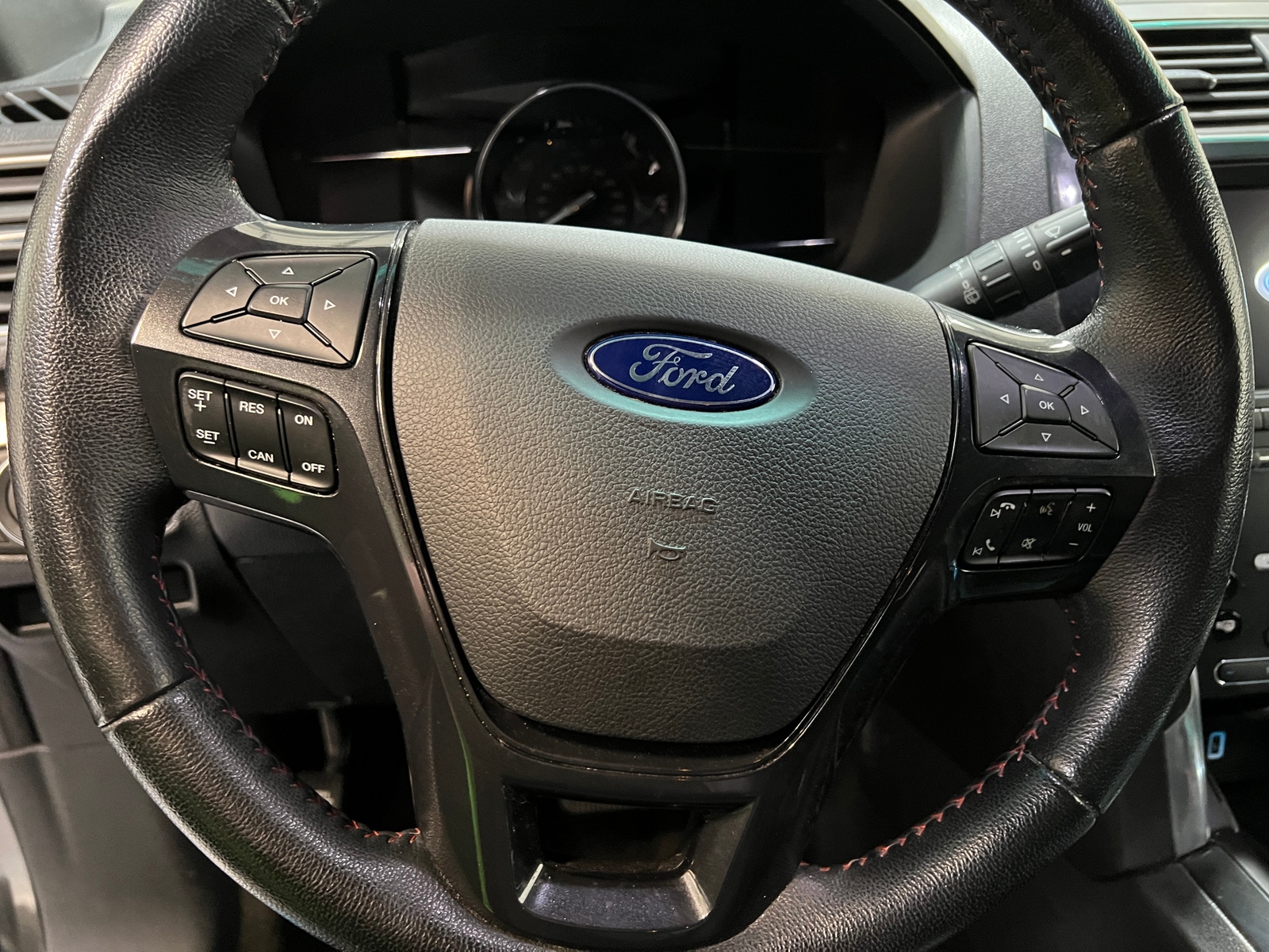 Thumbnail: 2017 Ford Explorer - 4