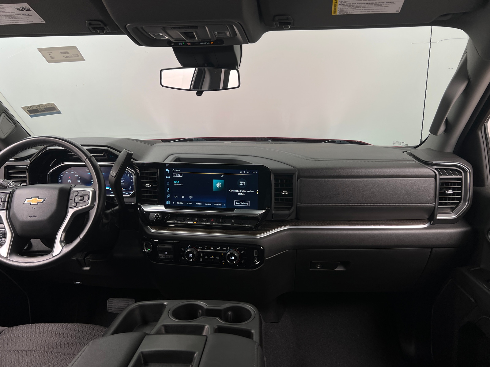 Thumbnail: 2022 Chevrolet Silverado 1500 - 3