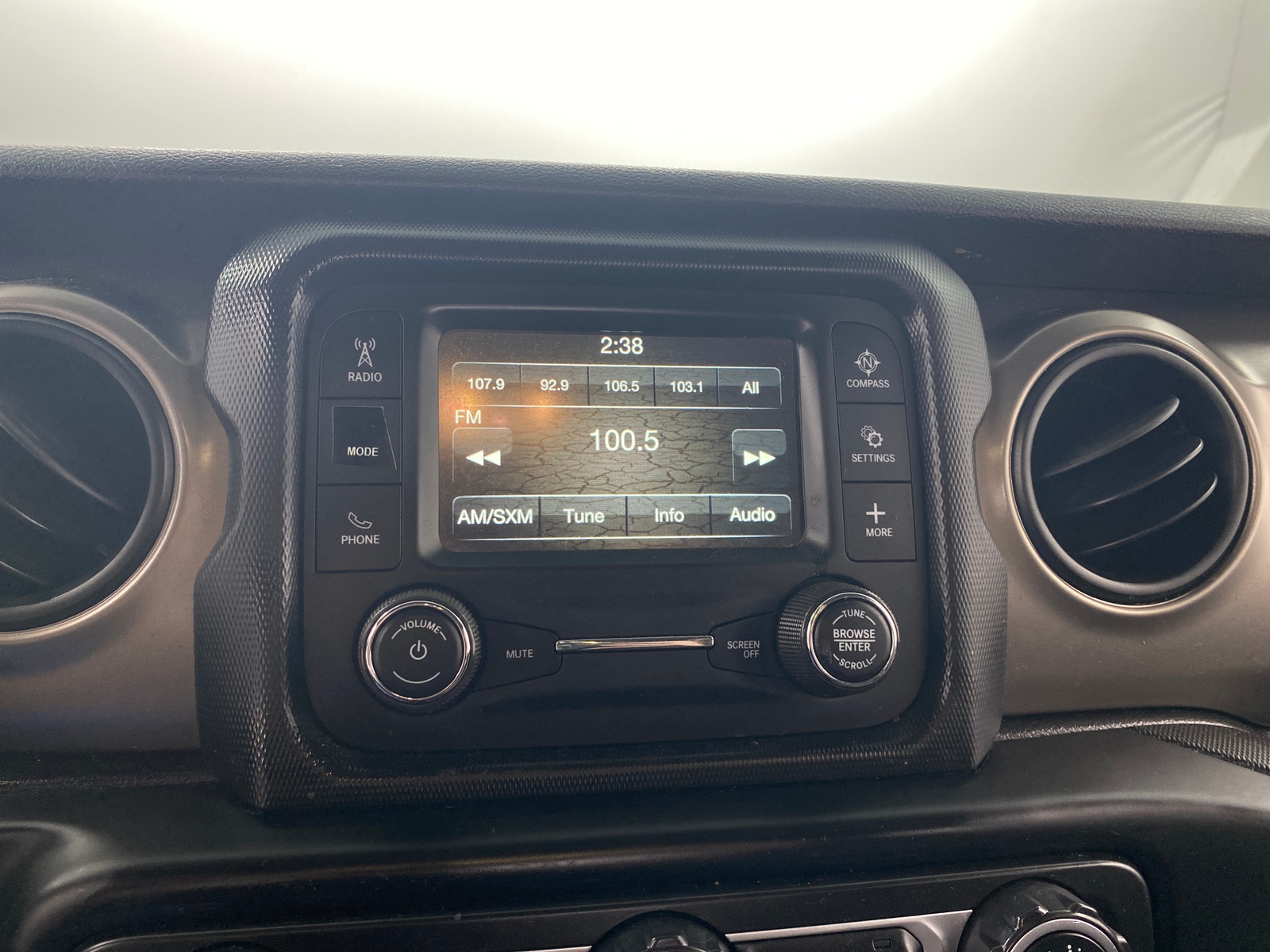 Thumbnail: 2019 Jeep Wrangler - 4