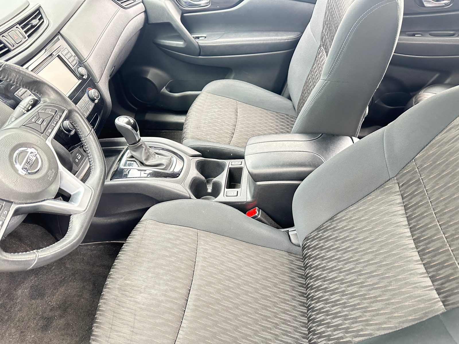 Thumbnail: 2018 Nissan Rogue - 2