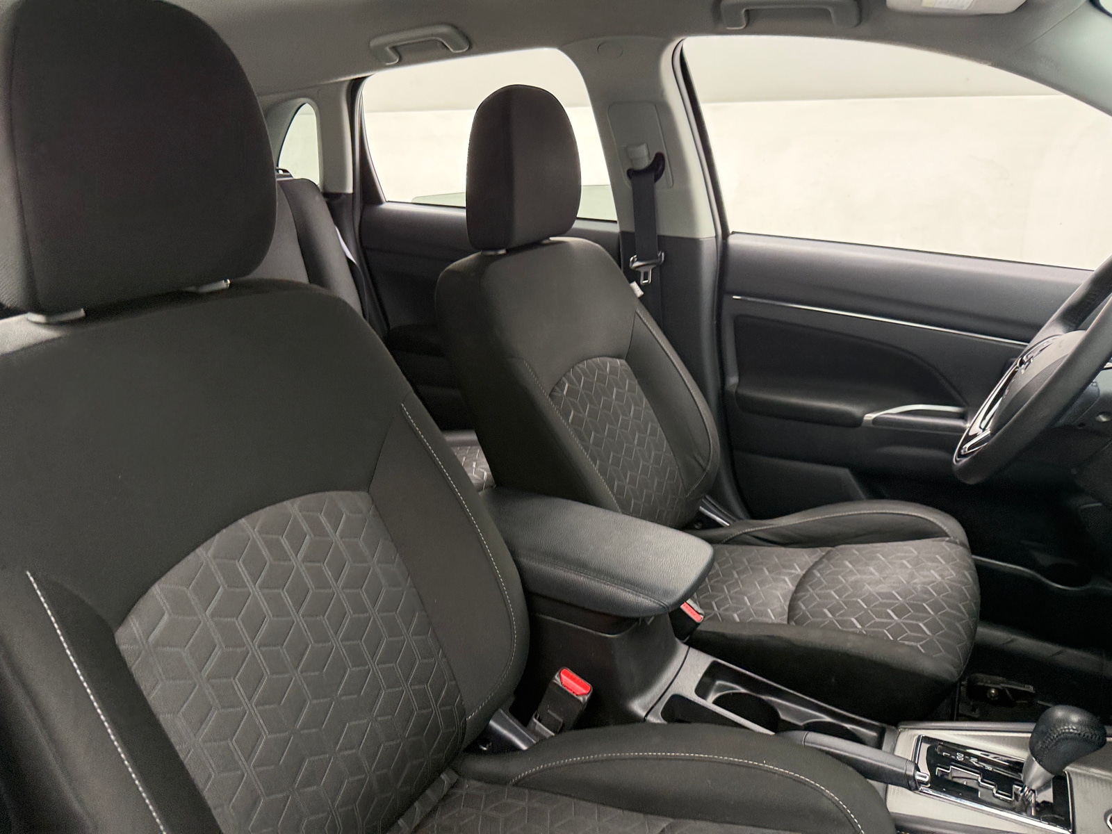 Thumbnail: 2021 Mitsubishi Outlander Sport - 2