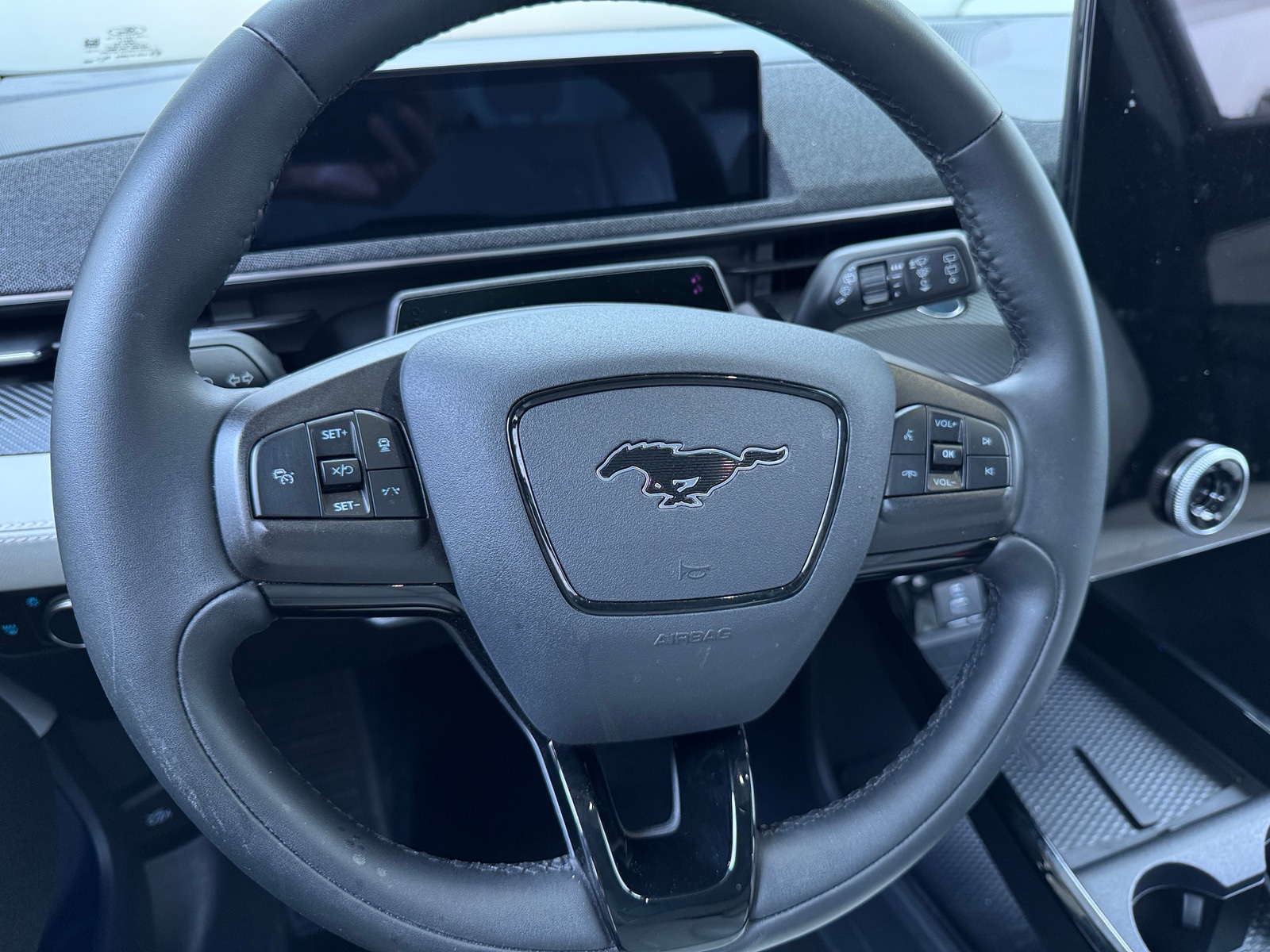 Thumbnail: 2022 Ford Mustang Mach-E - 4