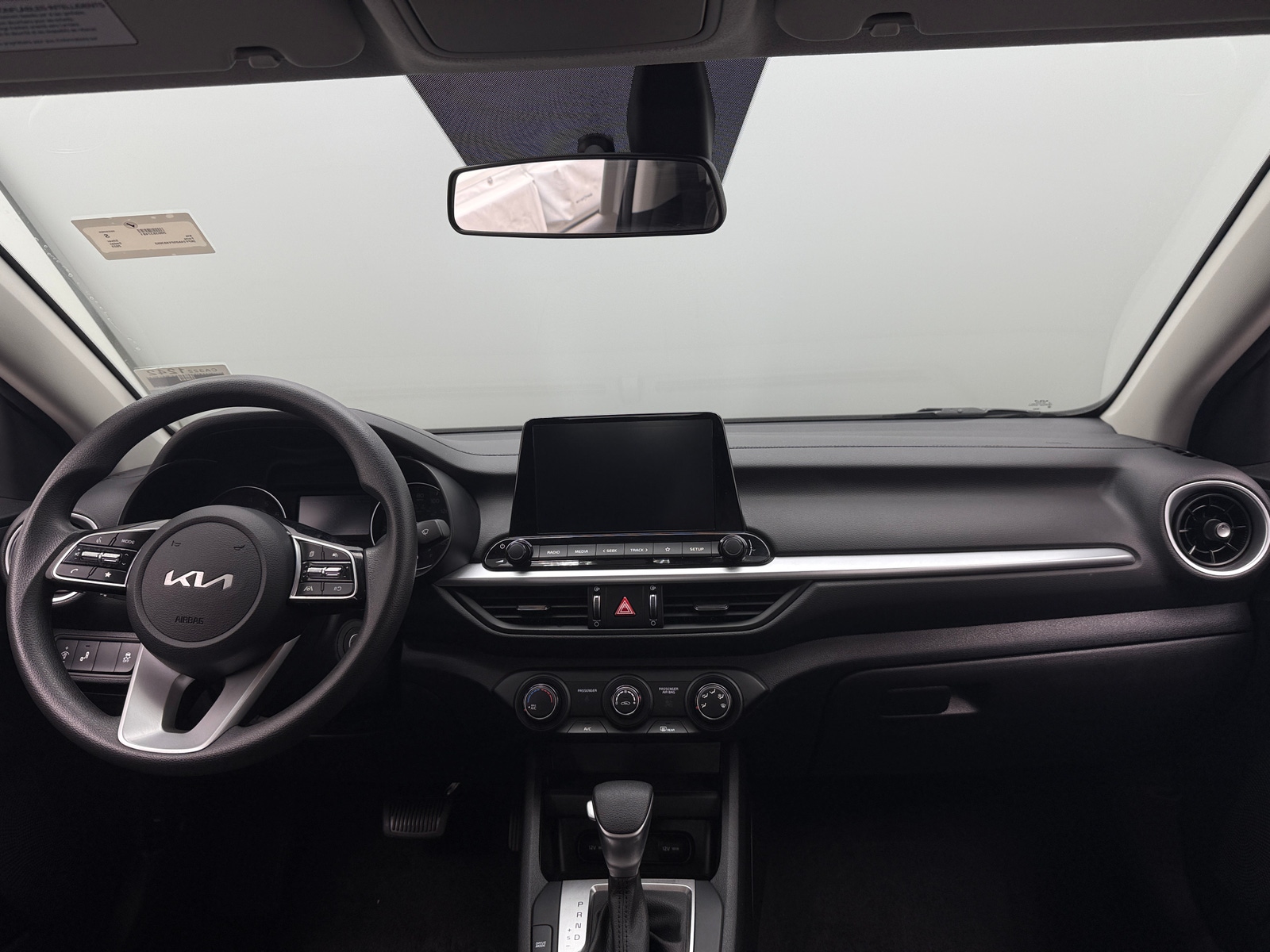 Thumbnail: 2023 Kia Forte - 3