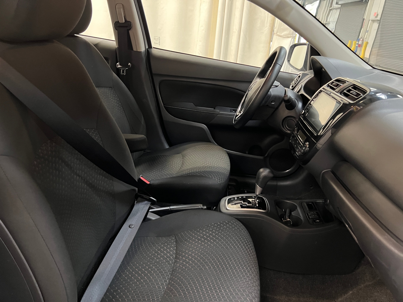 Thumbnail: 2022 Mitsubishi Mirage G4 - 2
