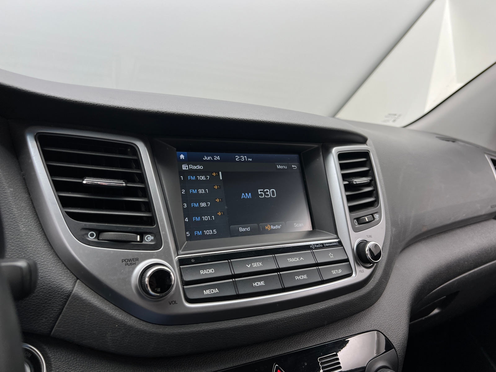 Thumbnail: 2018 Hyundai Tucson - 4