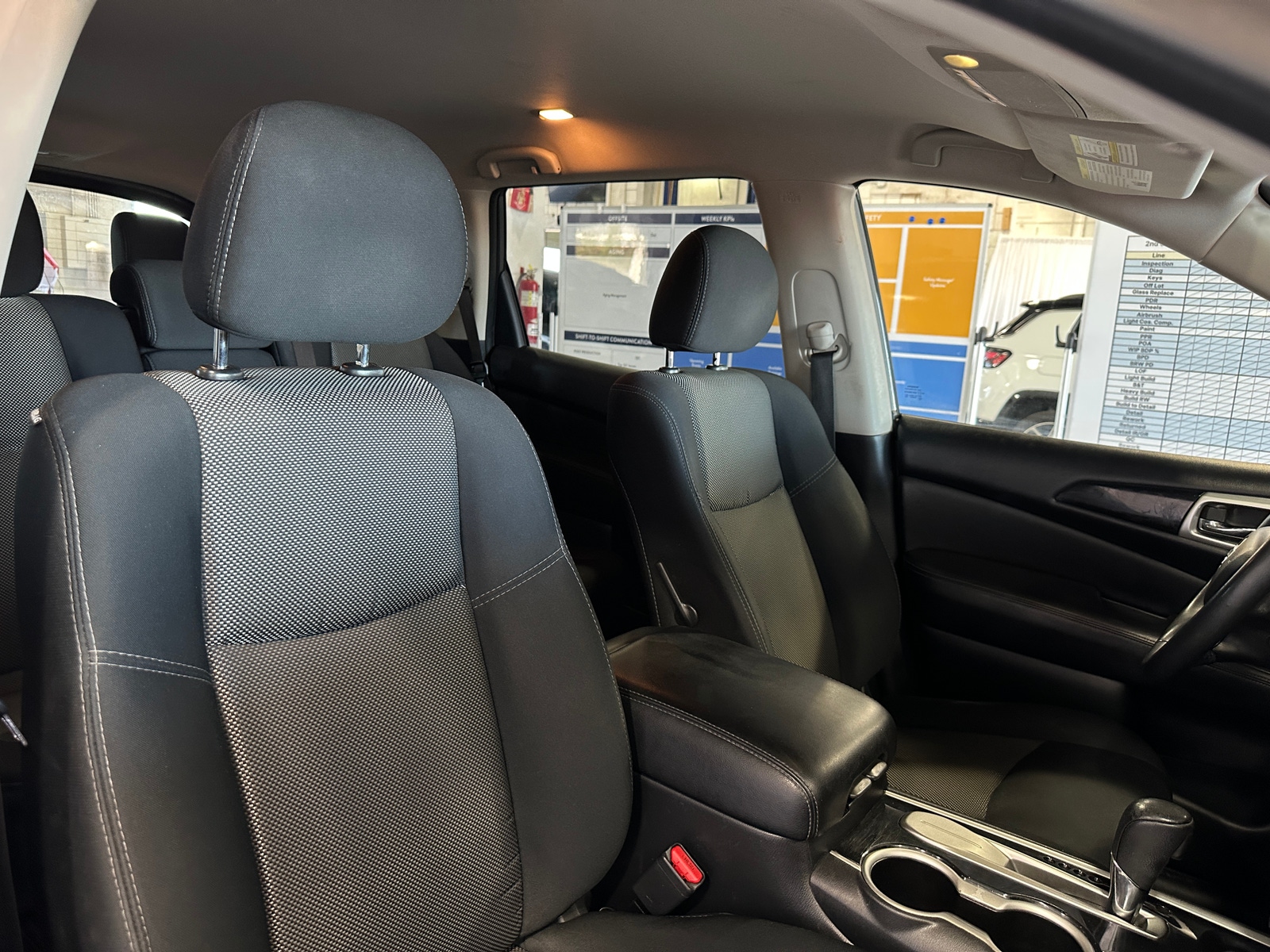 Thumbnail: 2019 Nissan Pathfinder - 2