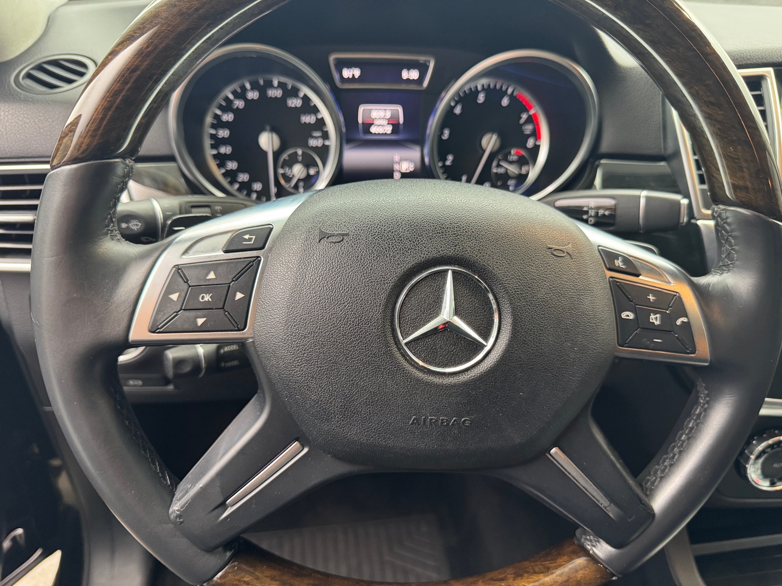 Thumbnail: 2015 Mercedes-Benz M-Class - 4