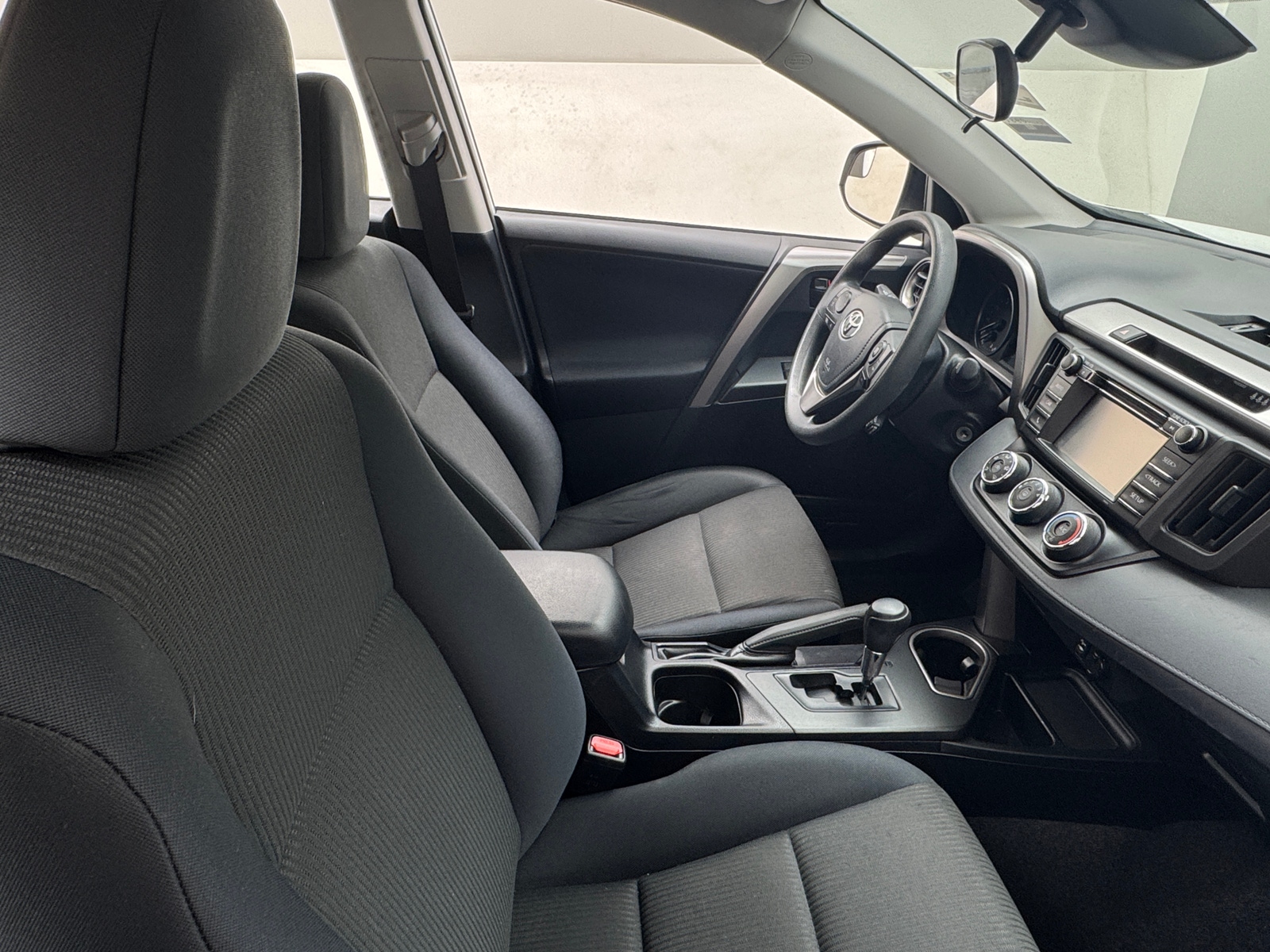 Thumbnail: 2017 Toyota RAV4 - 2