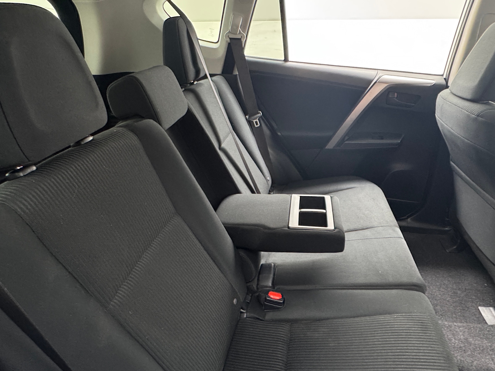Thumbnail: 2017 Toyota RAV4 - 6