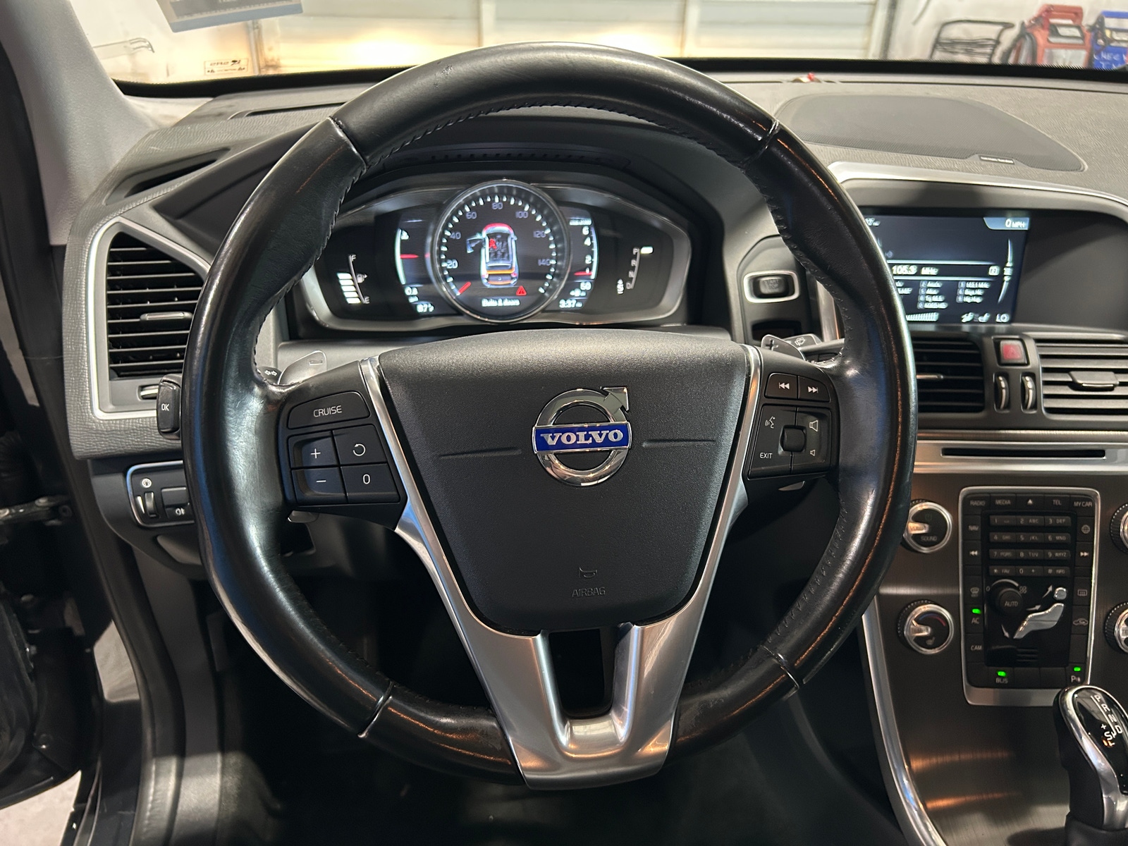 Thumbnail: 2015 Volvo XC60 - 4