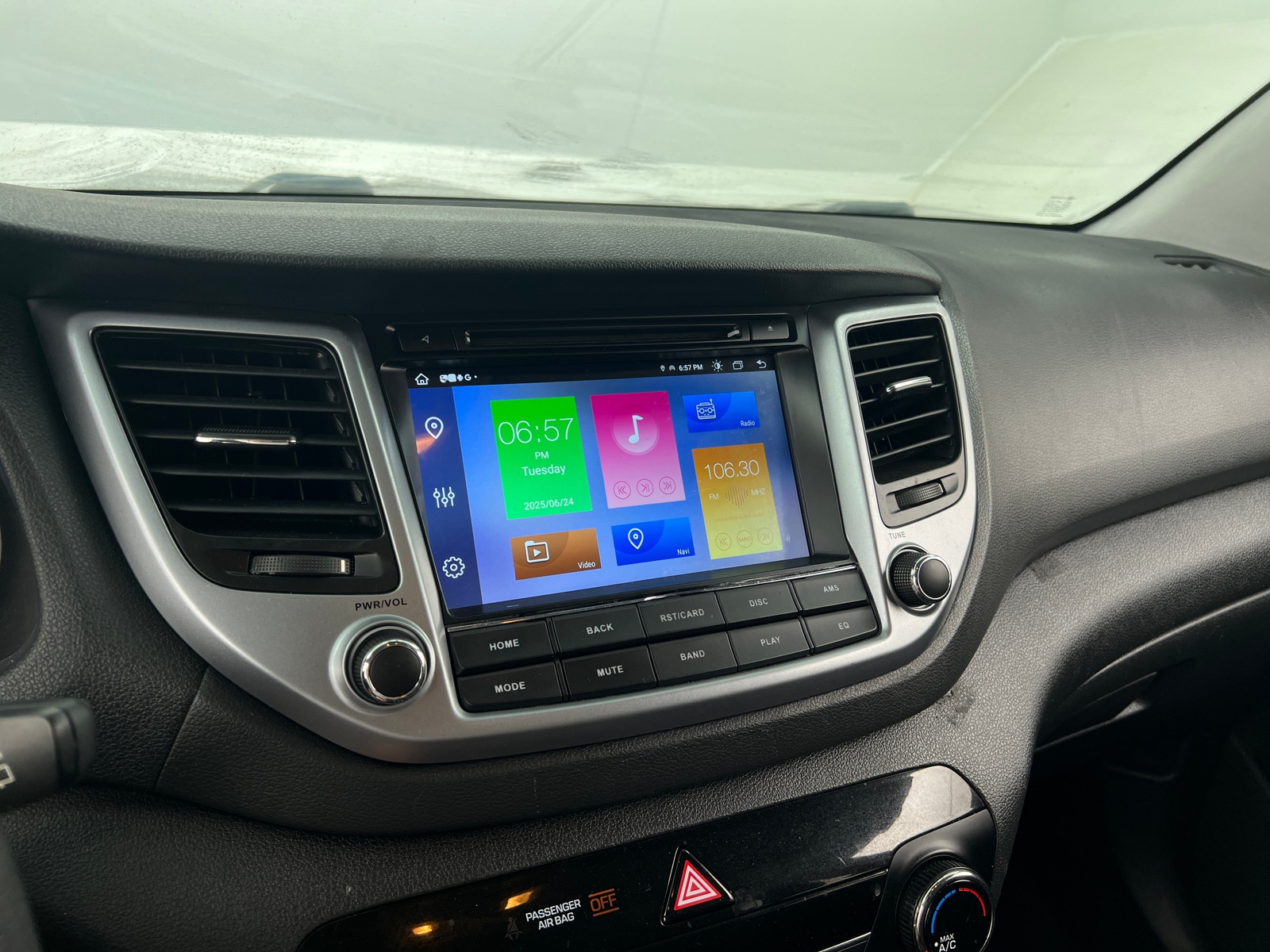 Thumbnail: 2017 Hyundai Tucson - 4