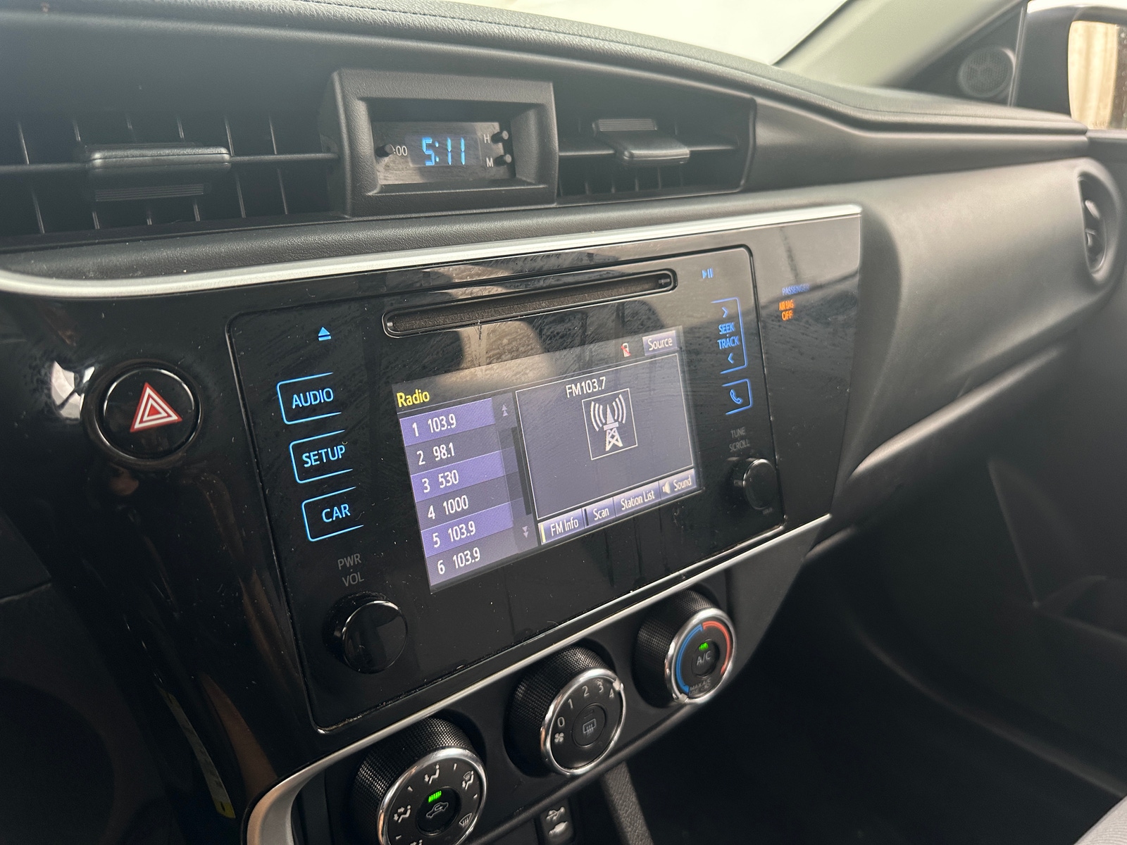 Thumbnail: 2018 Toyota Corolla - 4