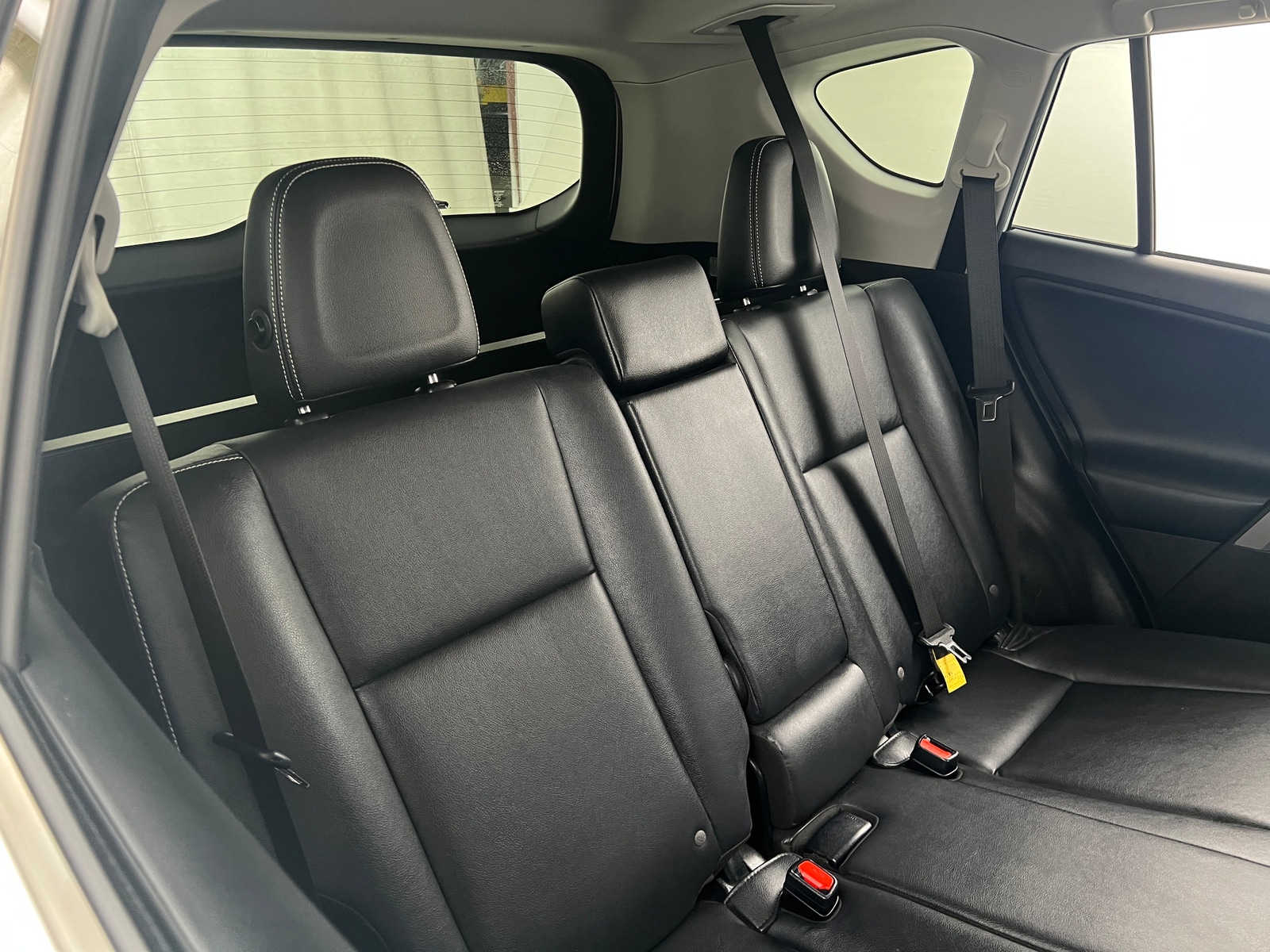 Thumbnail: 2016 Toyota RAV4 - 5