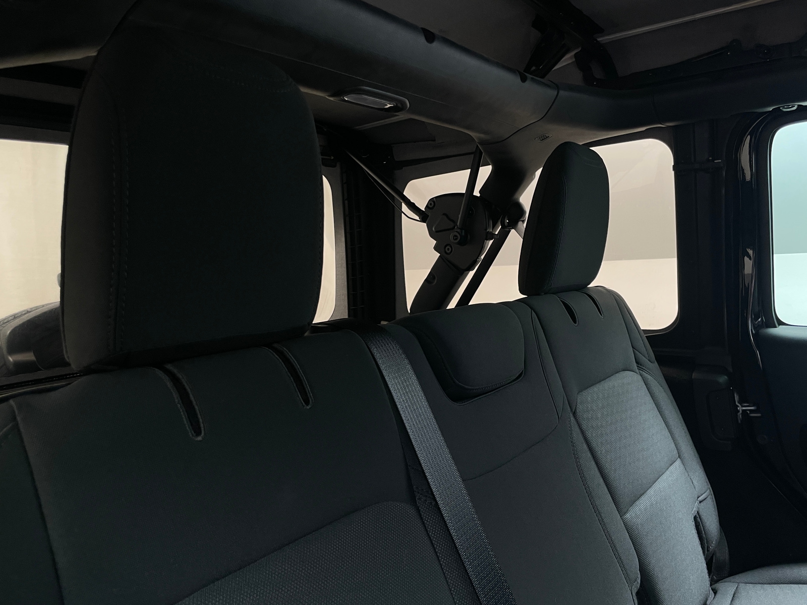 Thumbnail: 2020 Jeep Wrangler - 6