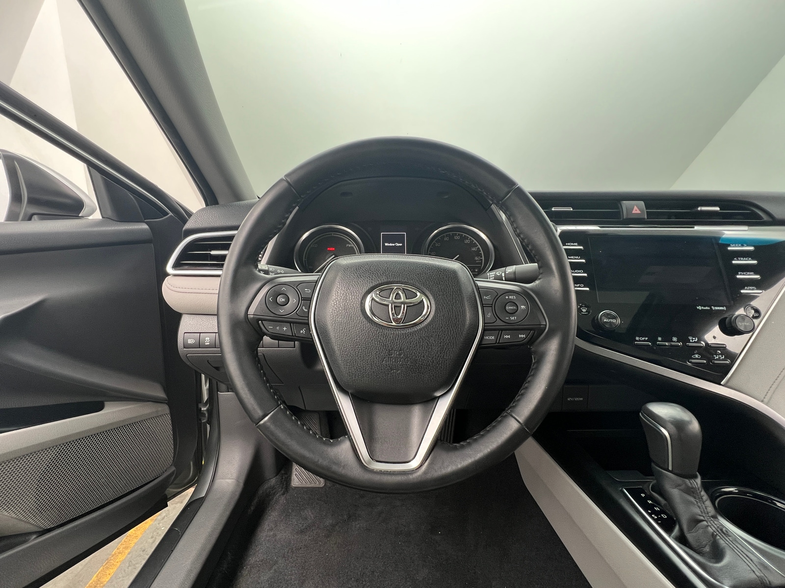 Thumbnail: 2018 Toyota Camry - 5