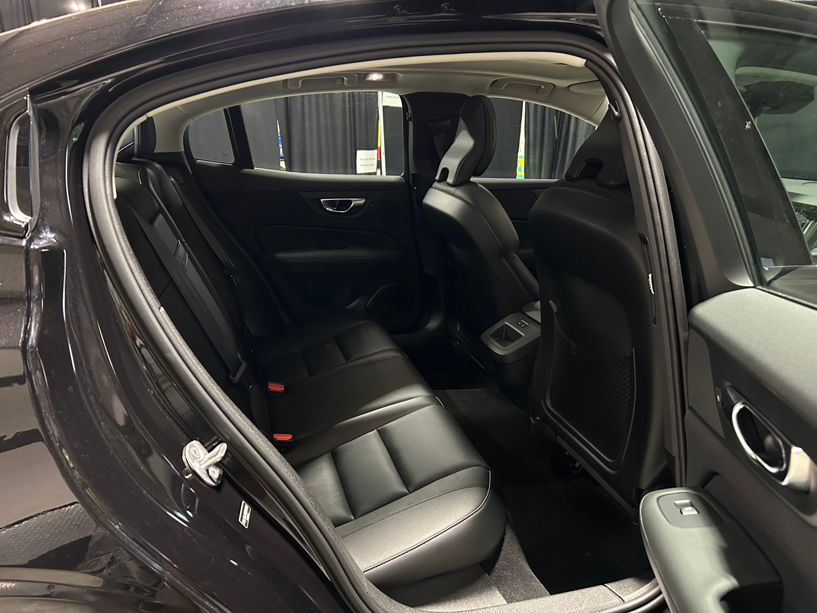 Thumbnail: 2025 Volvo S60 - 5