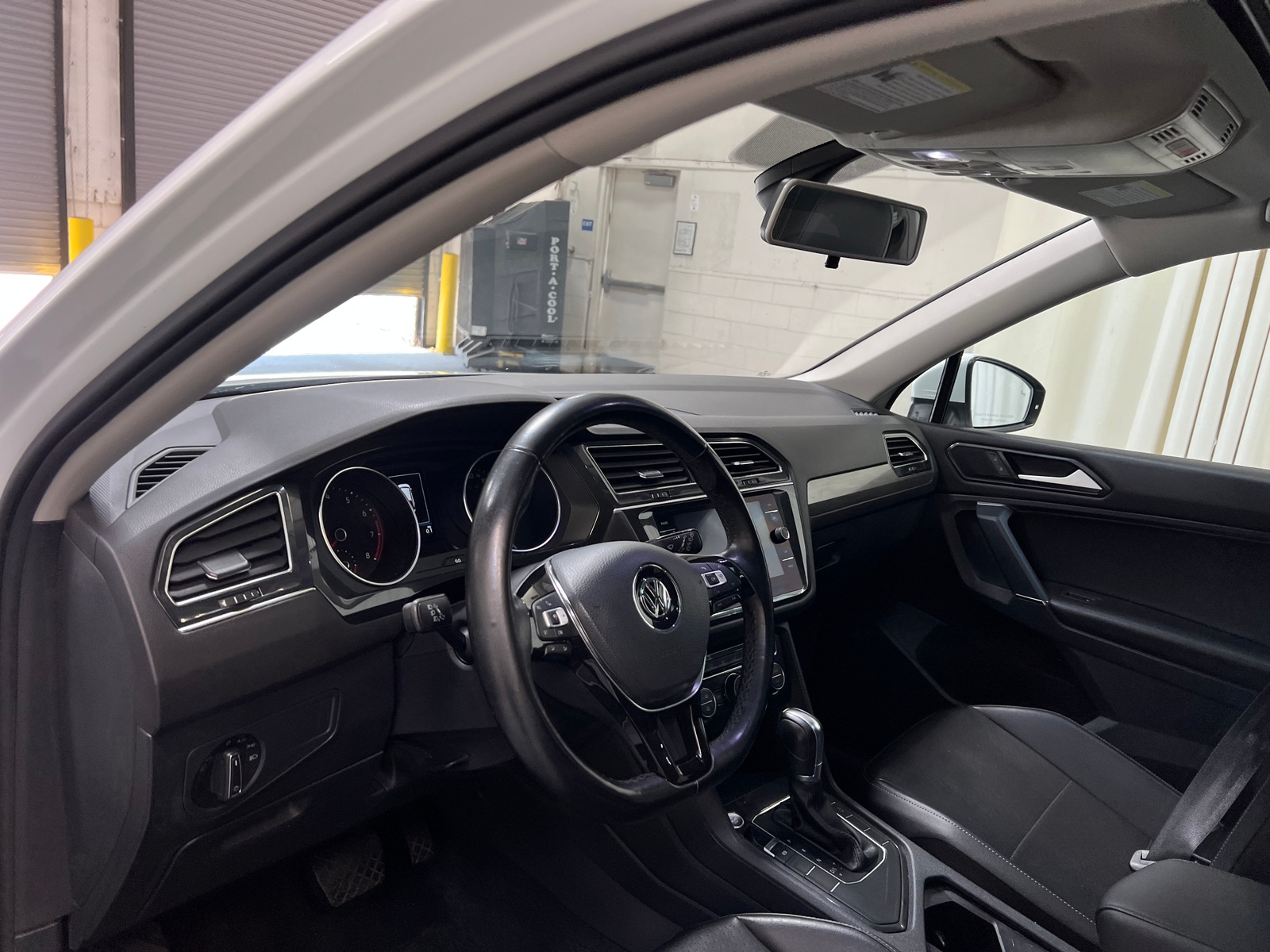 Thumbnail: 2018 Volkswagen Tiguan - 2