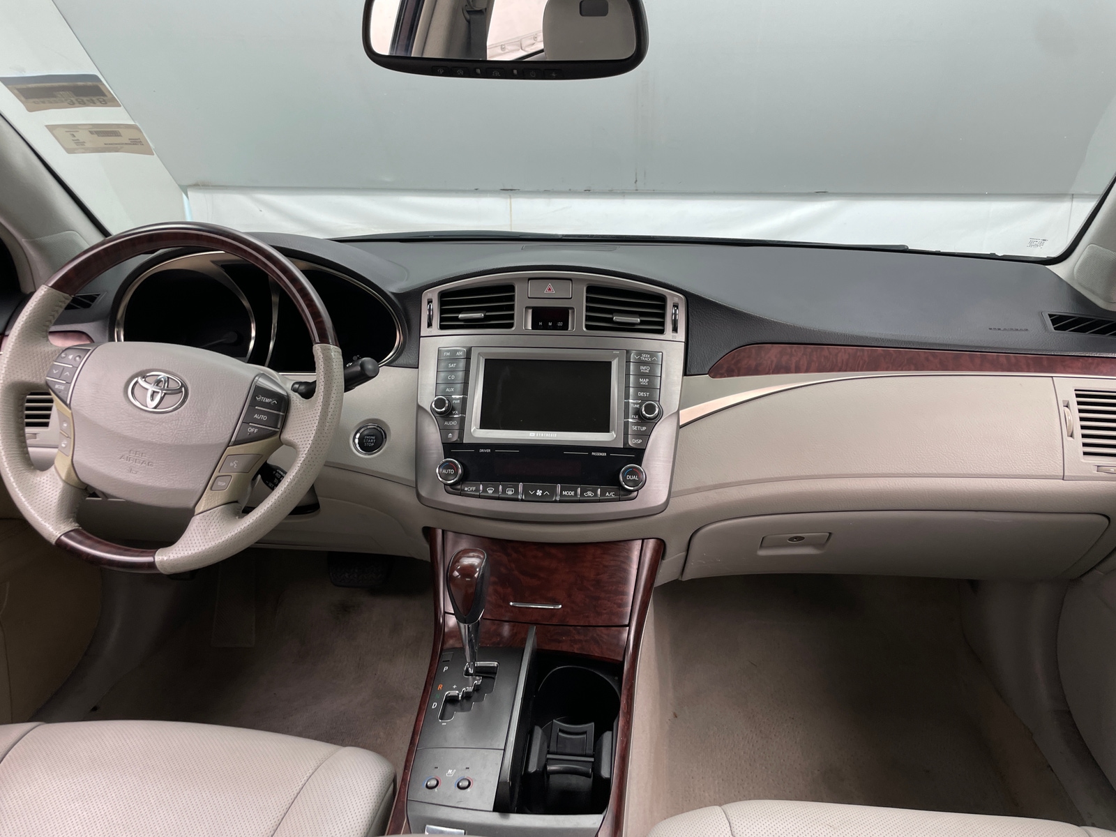Thumbnail: 2012 Toyota Avalon - 2