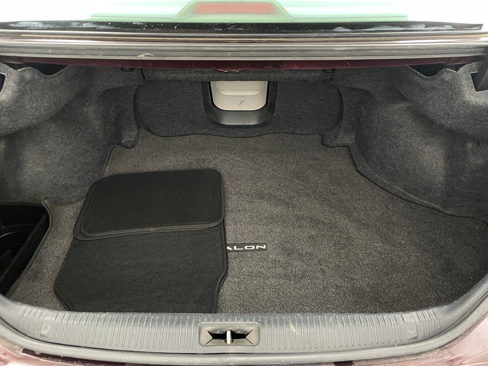 Thumbnail: 2012 Toyota Avalon - 6