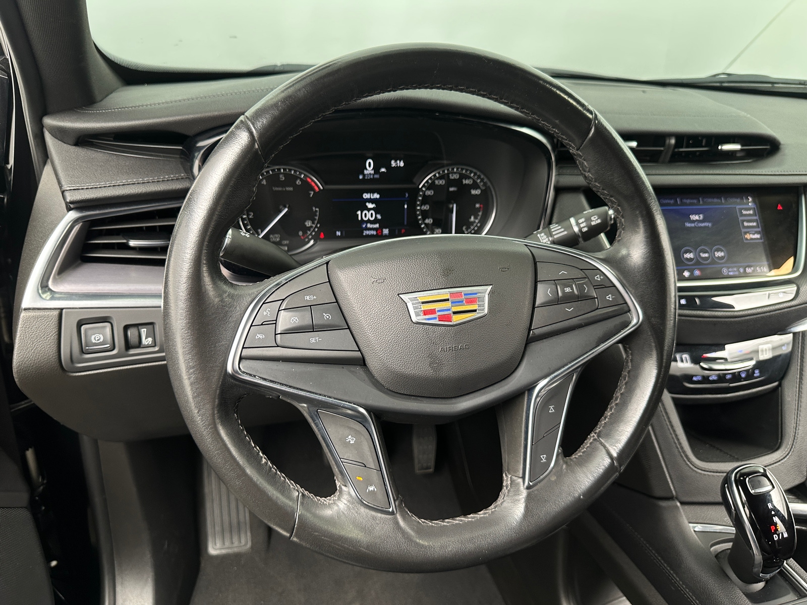Thumbnail: 2023 Cadillac XT5 - 4