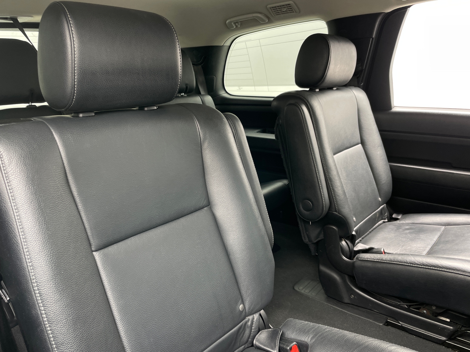 Thumbnail: 2019 Toyota Sequoia - 5
