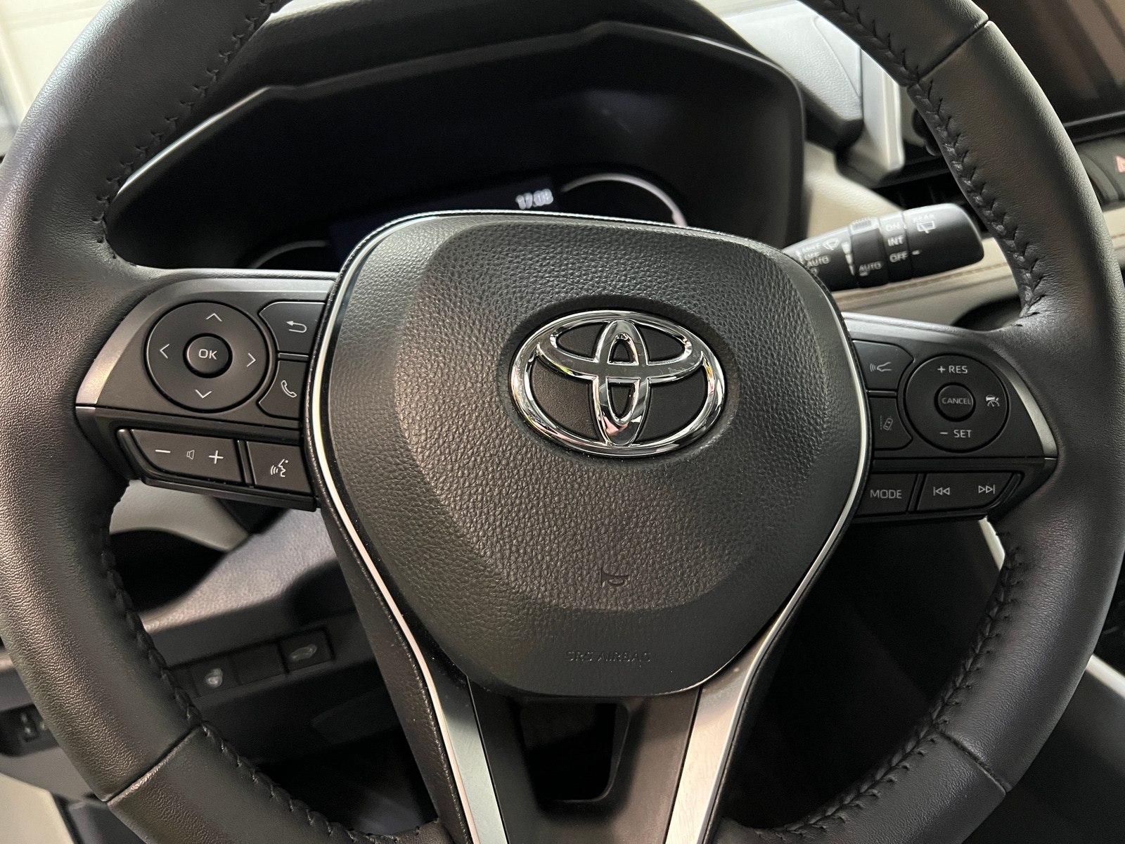 Thumbnail: 2025 Toyota RAV4 - 5