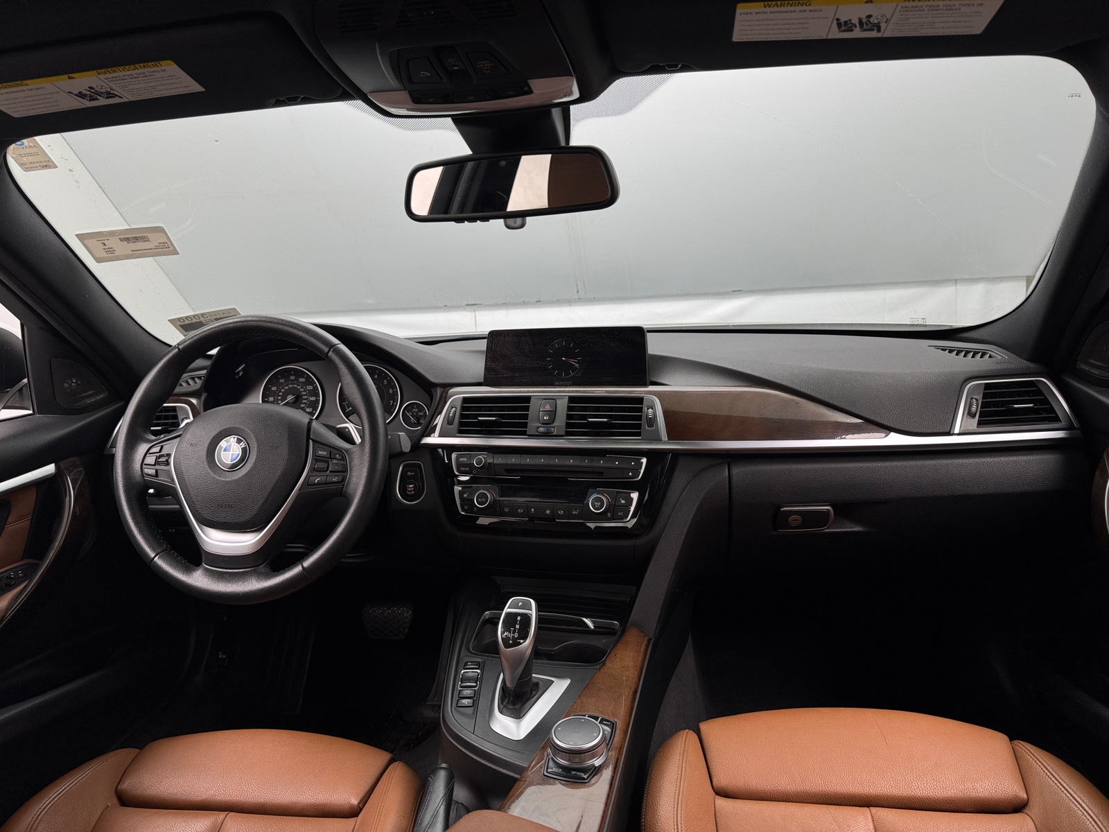 Thumbnail: 2017 BMW 3 Series - 2