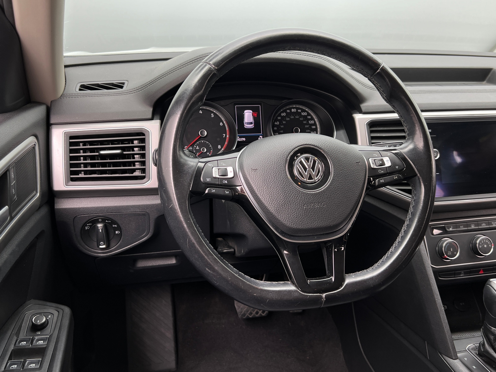 Thumbnail: 2018 Volkswagen Atlas - 4