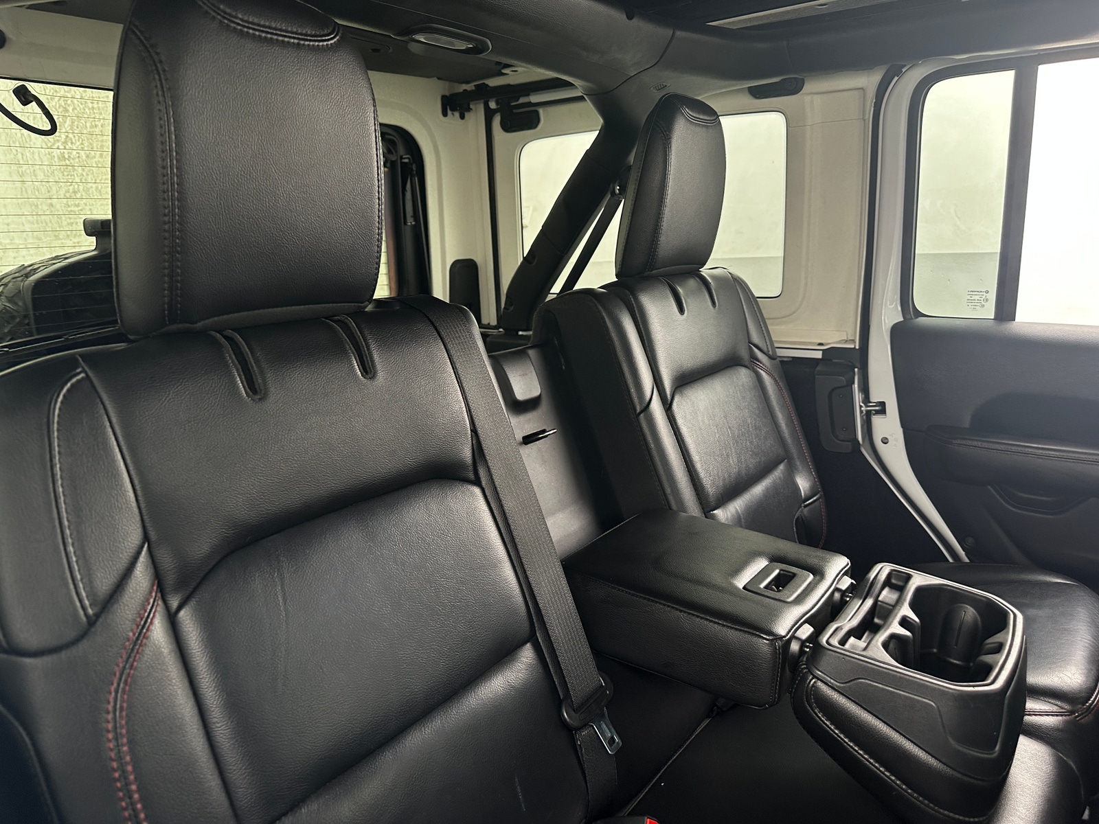 Thumbnail: 2020 Jeep Wrangler - 5