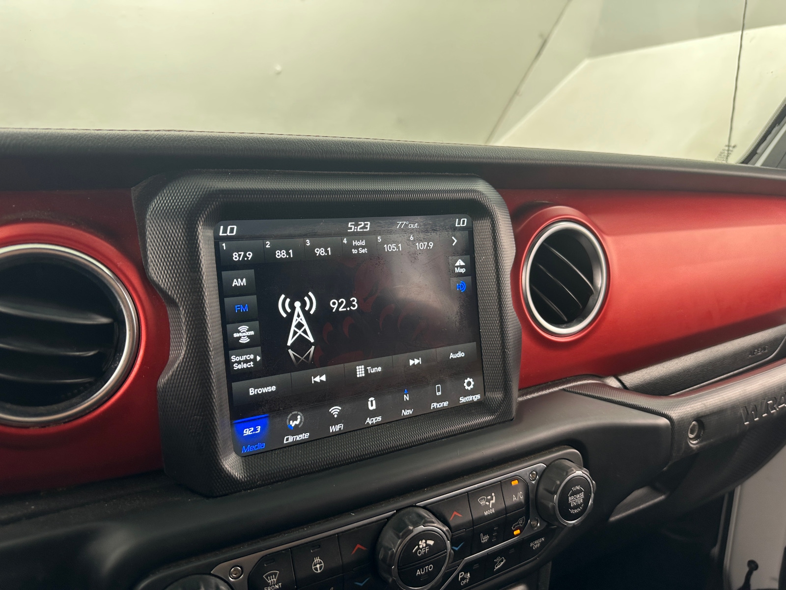 Thumbnail: 2020 Jeep Wrangler - 3