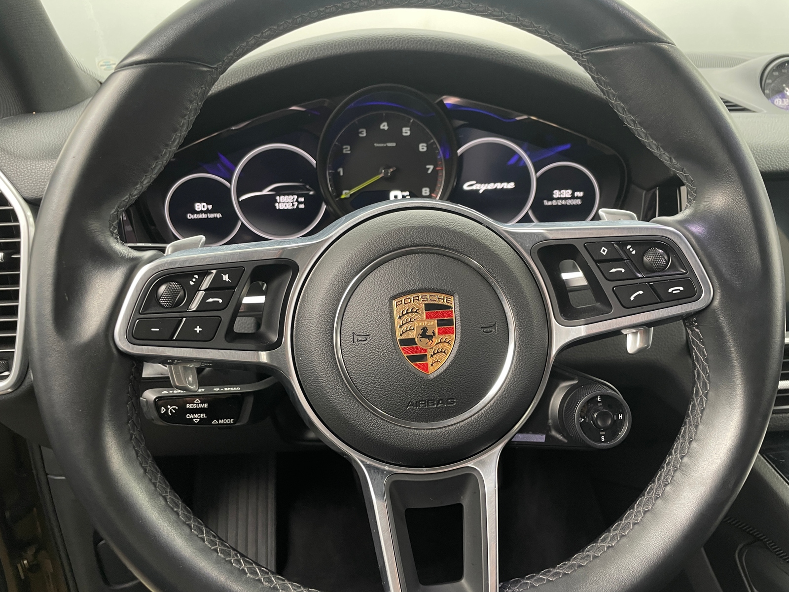 Thumbnail: 2019 Porsche Cayenne - 4