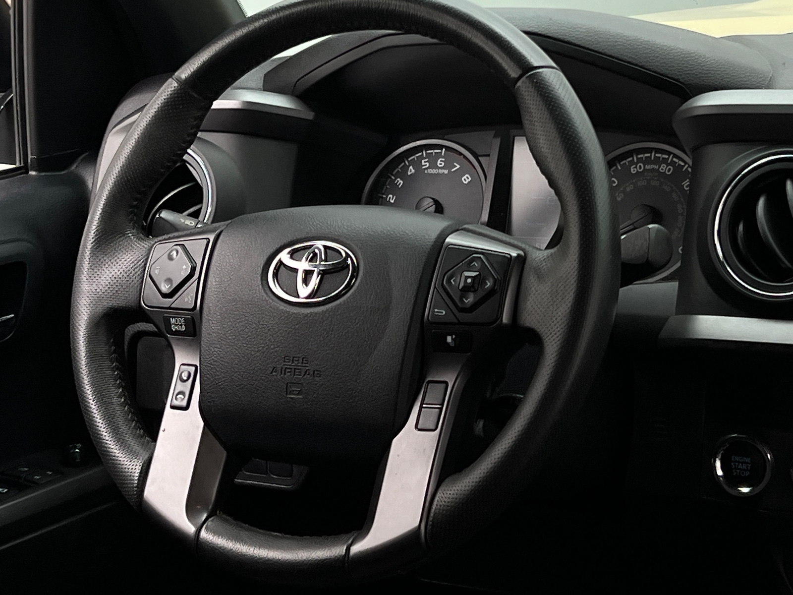 Thumbnail: 2019 Toyota Tacoma - 5