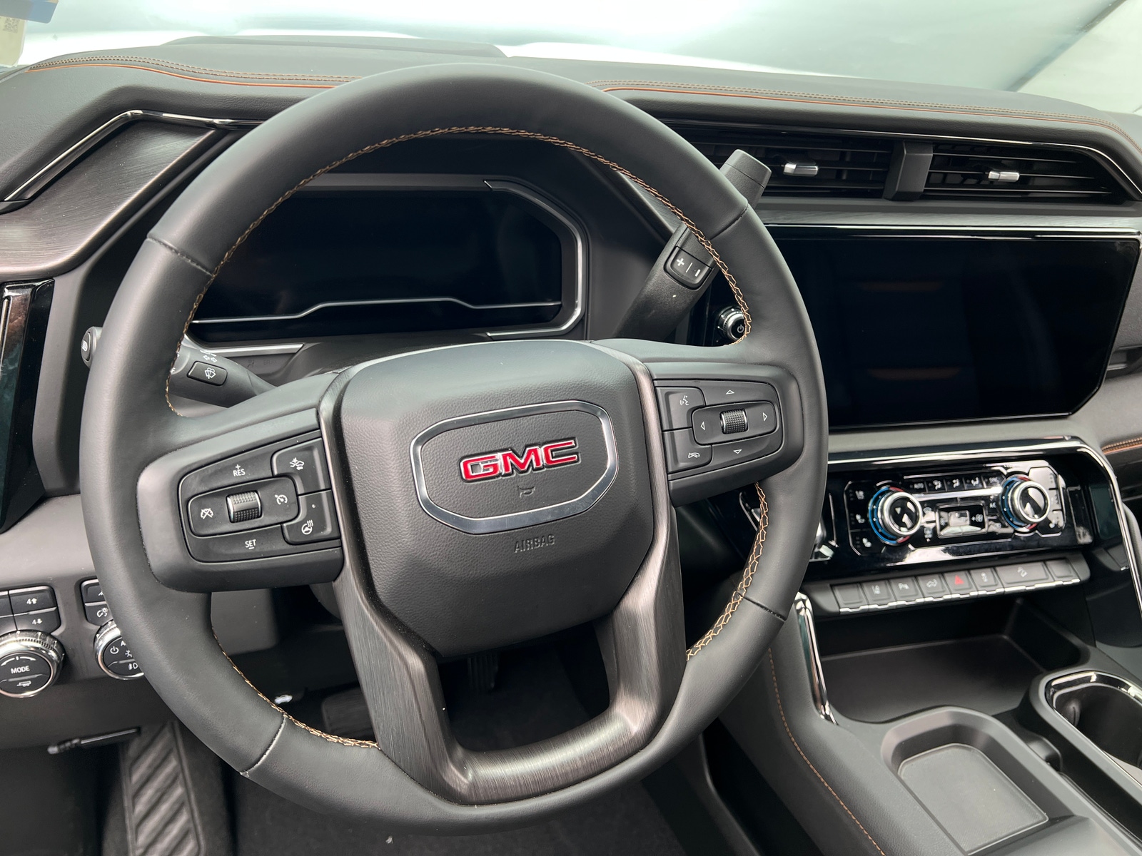 Thumbnail: 2024 GMC Sierra 2500 - 4