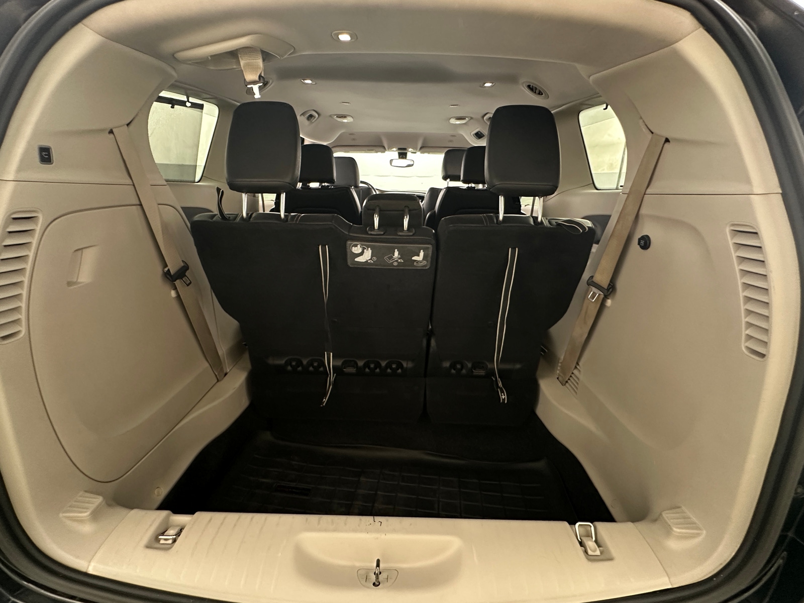 Thumbnail: 2018 Chrysler Pacifica - 6