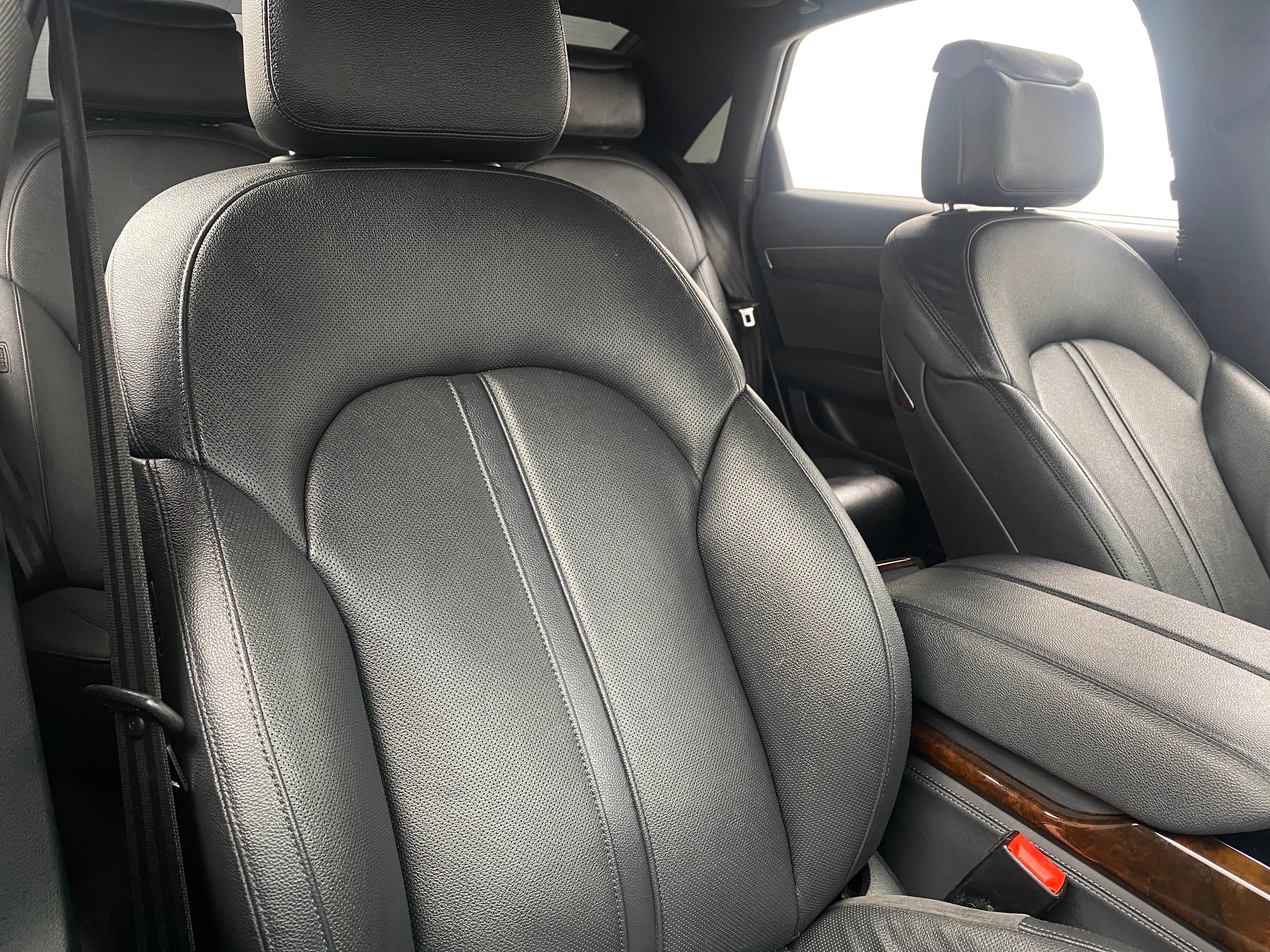 Thumbnail: 2016 Audi A8 - 2