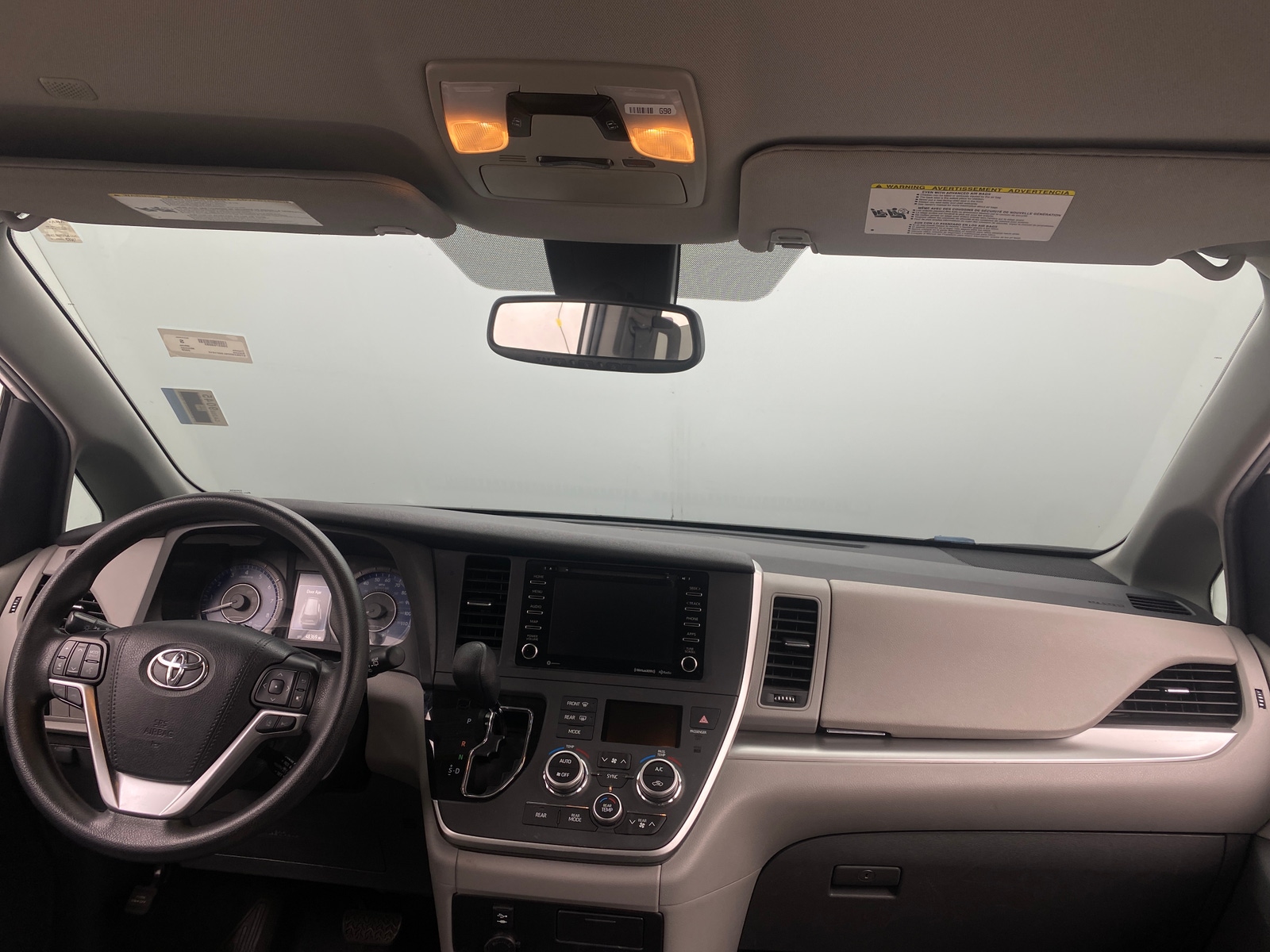 Thumbnail: 2020 Toyota Sienna - 3