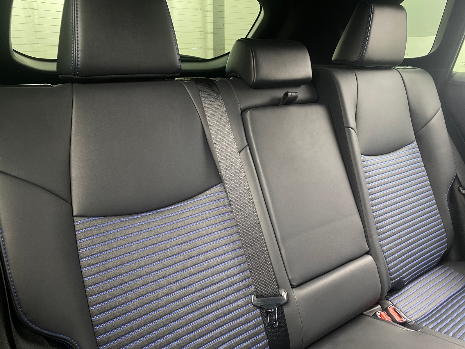 Thumbnail: 2021 Toyota RAV4 - 6