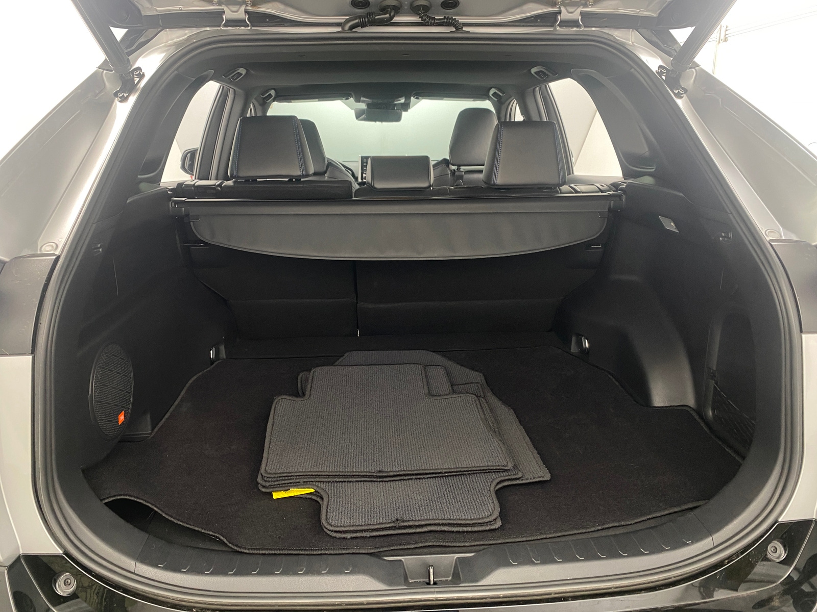Thumbnail: 2021 Toyota RAV4 - 7