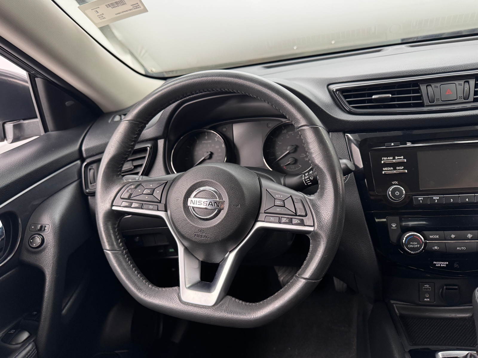 Thumbnail: 2017 Nissan Rogue - 5