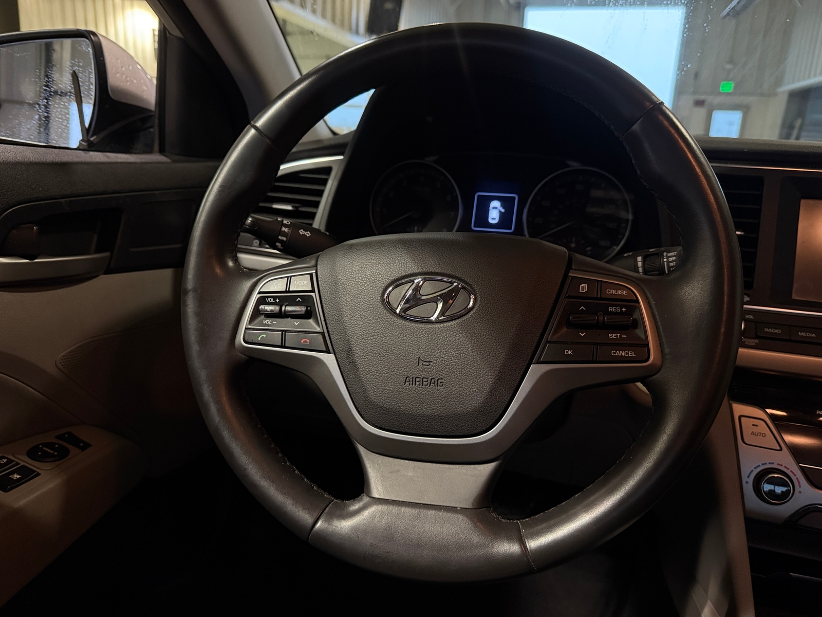 Thumbnail: 2017 Hyundai Elantra - 5