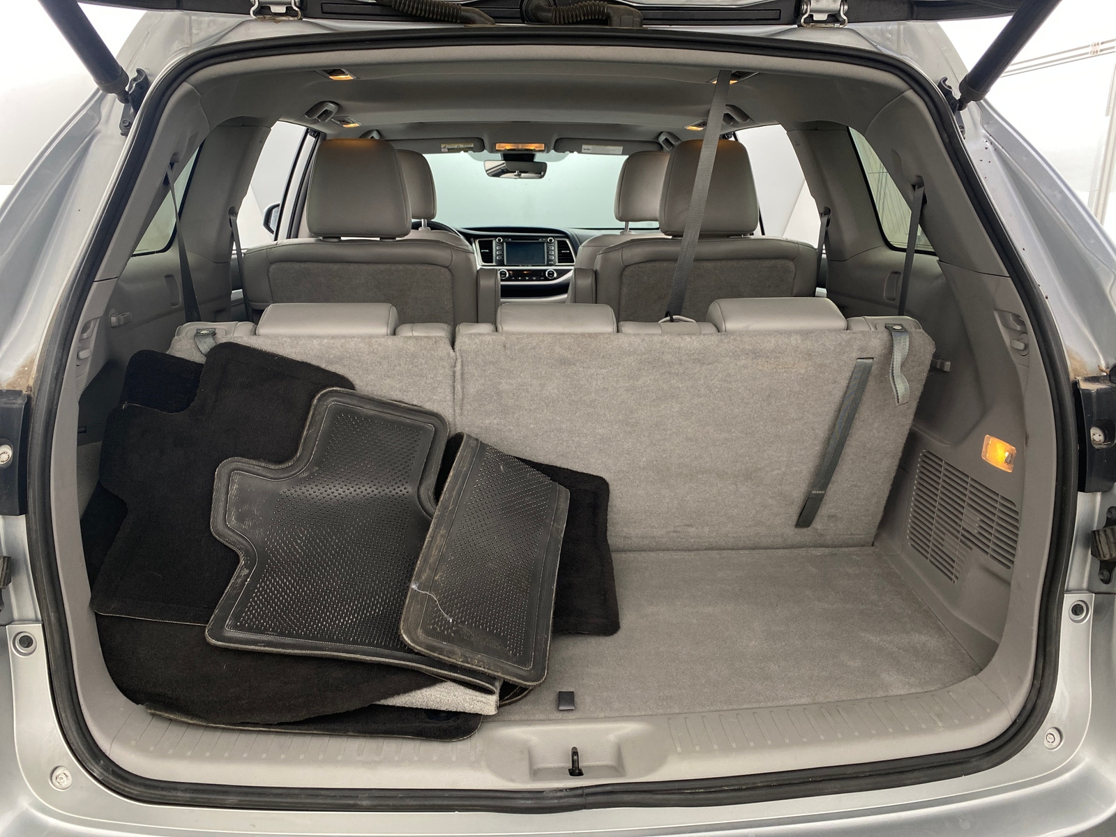 Thumbnail: 2019 Toyota Highlander - 6