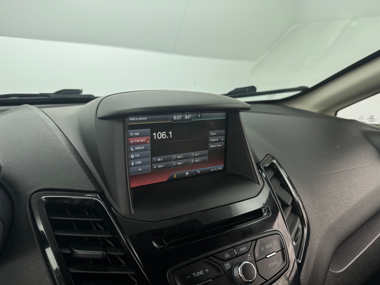 Thumbnail: 2014 Ford Fiesta - 4