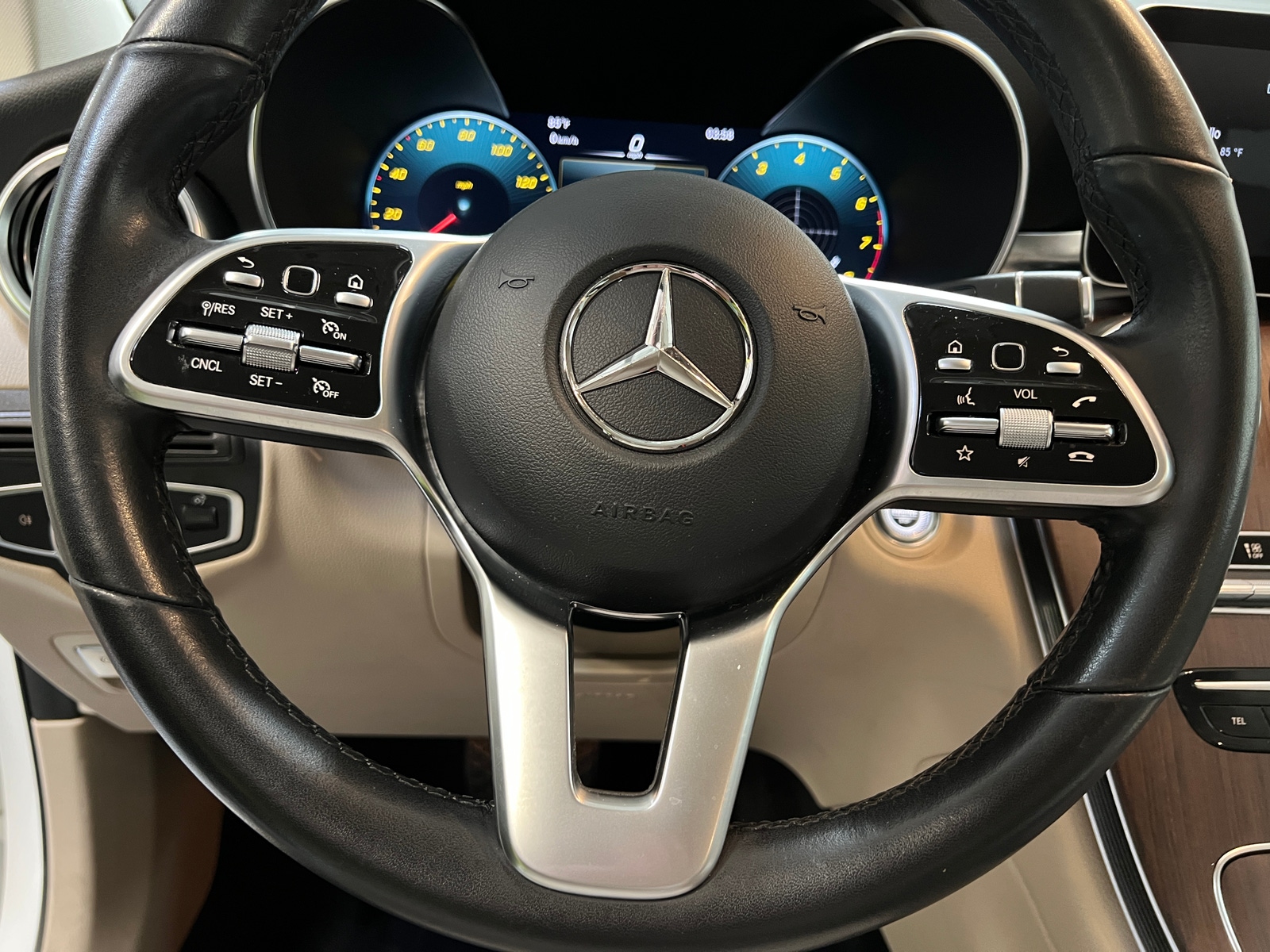 Thumbnail: 2022 Mercedes-Benz GLC - 4