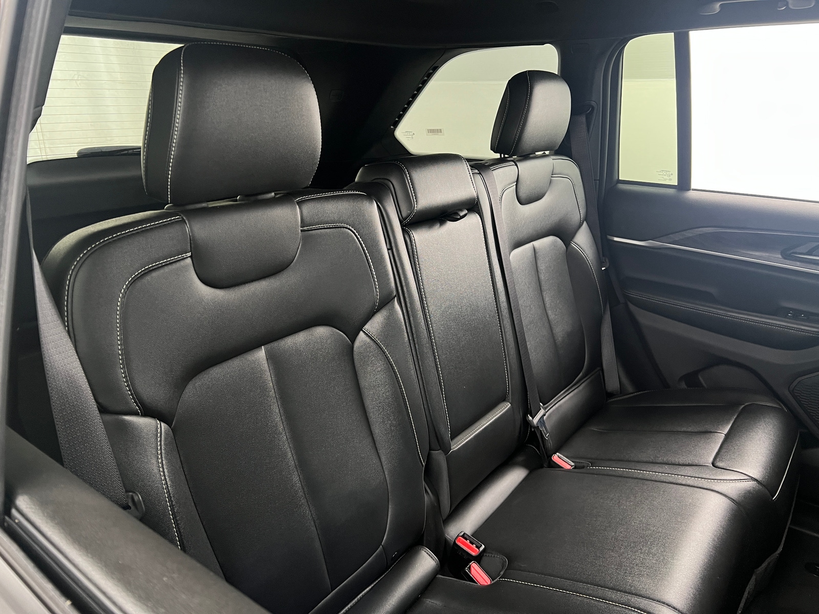 Thumbnail: 2024 Jeep Grand Cherokee - 5