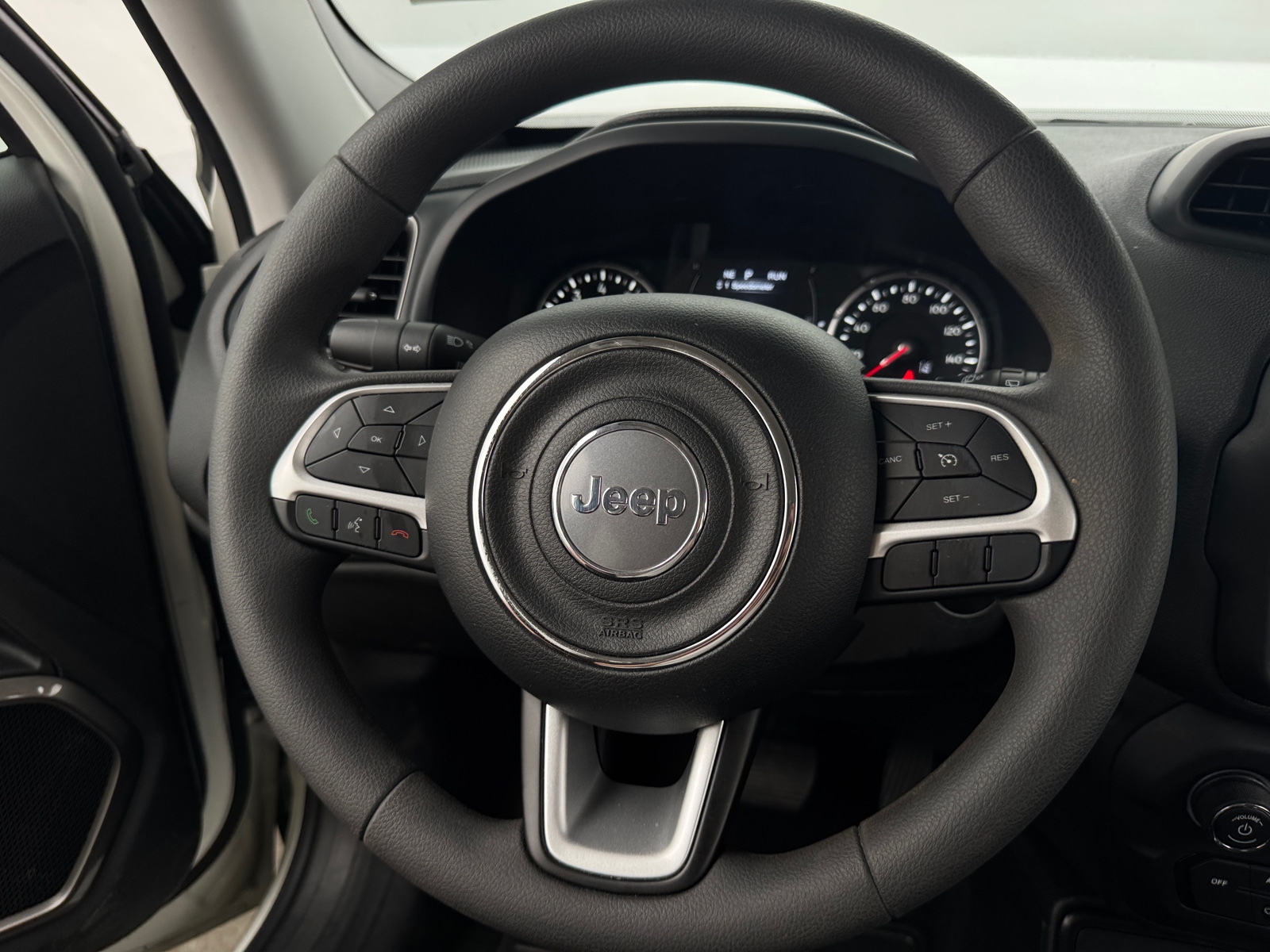 Thumbnail: 2023 Jeep Renegade - 5