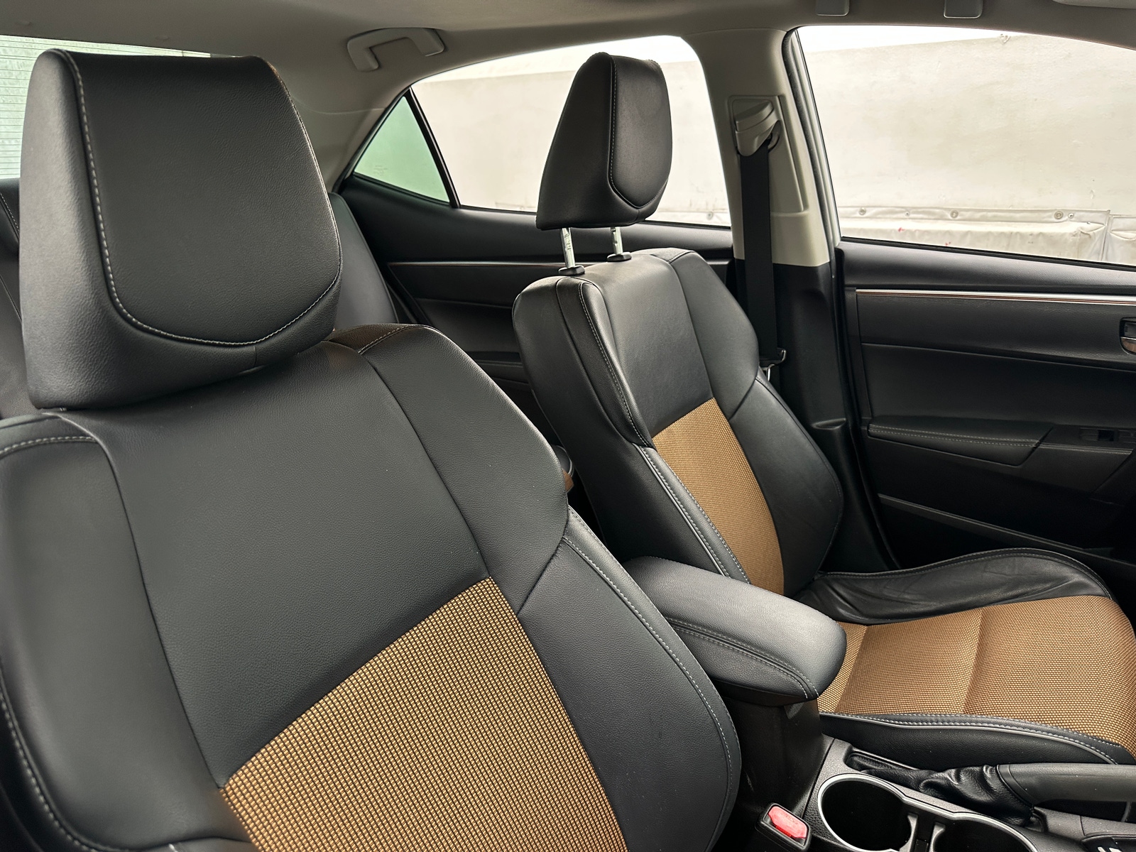 Thumbnail: 2014 Toyota Corolla - 2