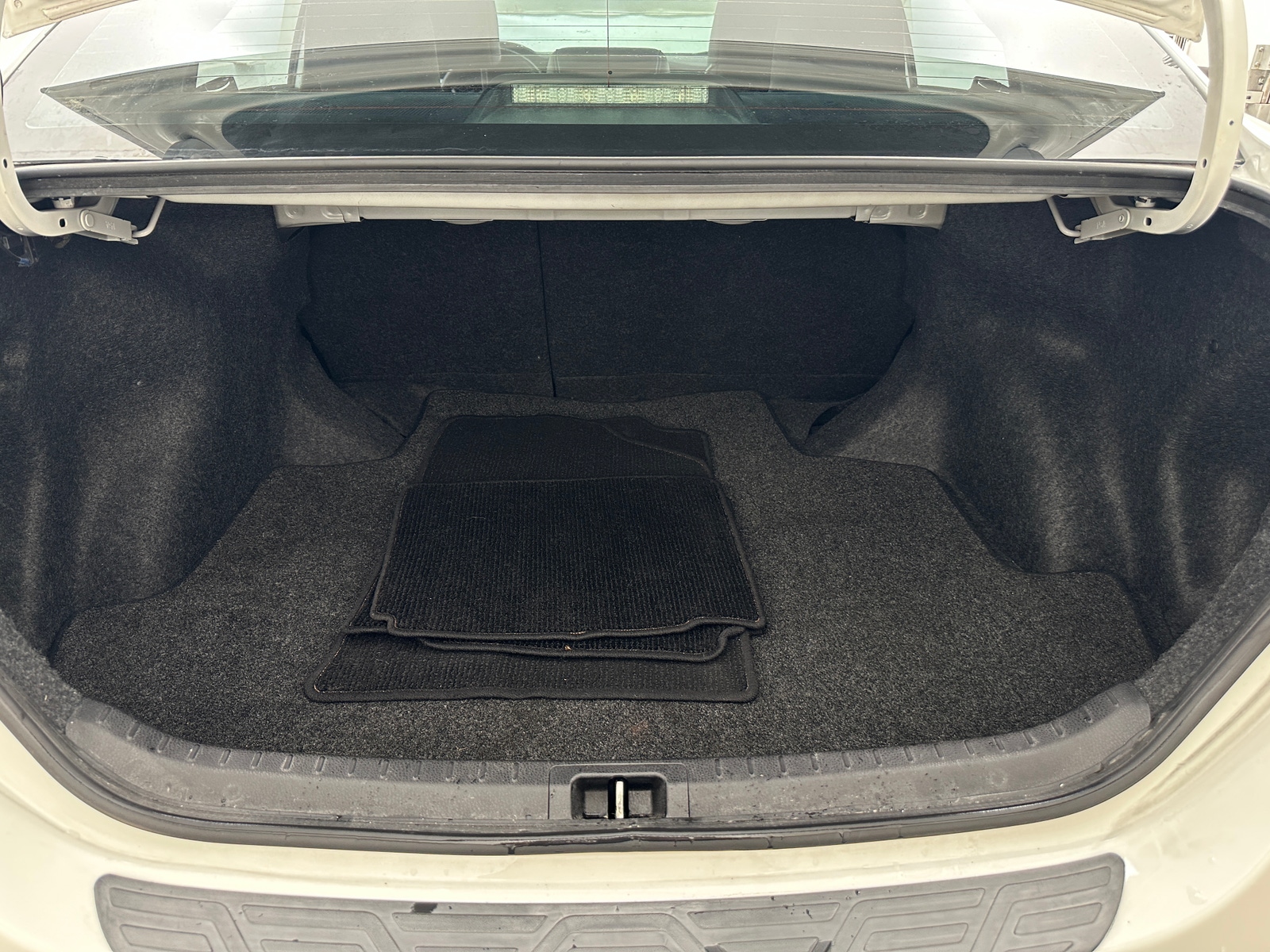 Thumbnail: 2014 Toyota Corolla - 7